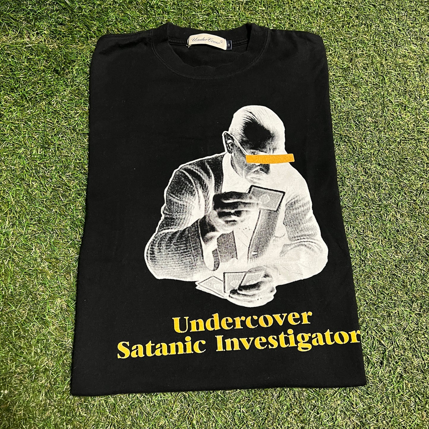 Undercover Black Satanic Investigator Tee Size Medium USED x13790