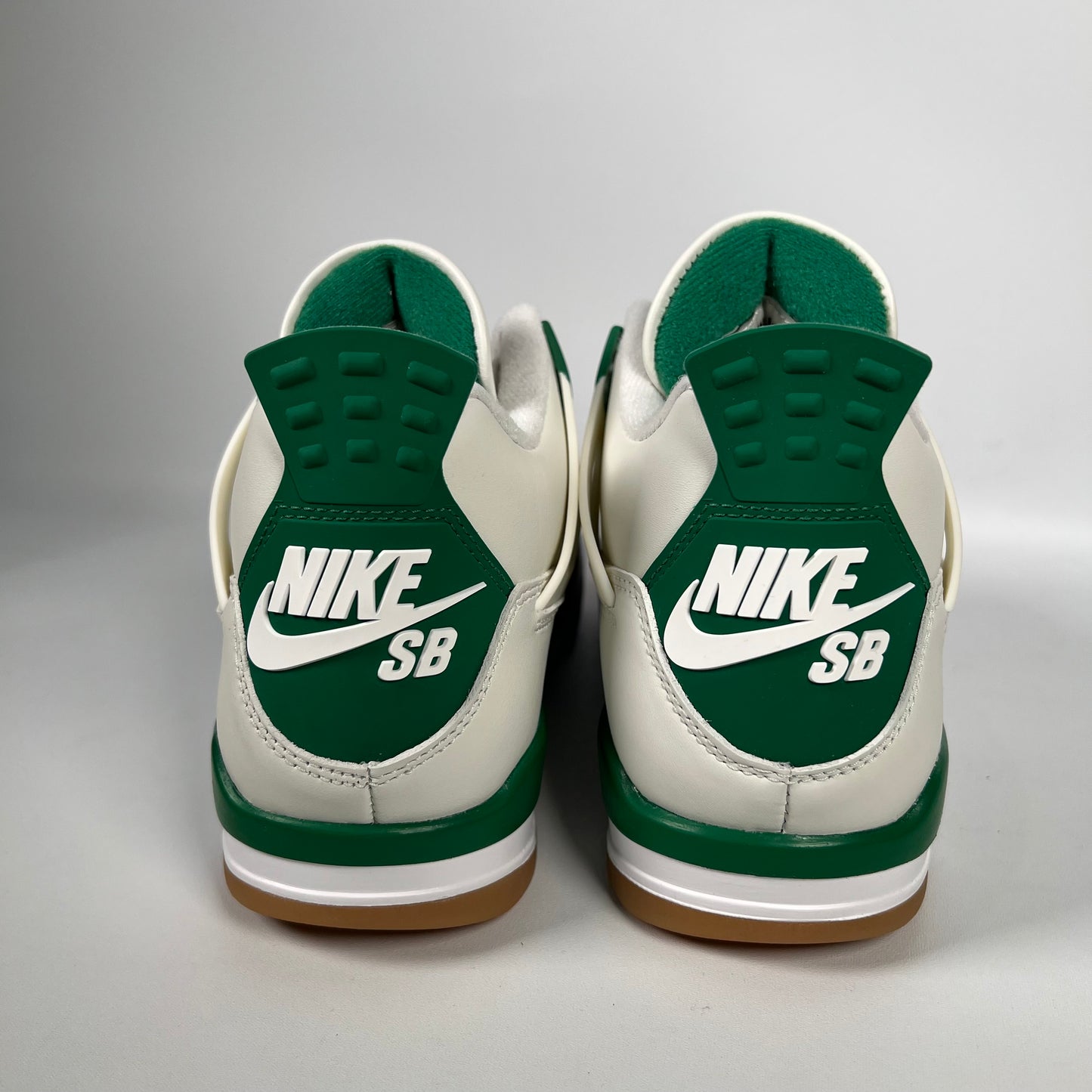 Jordan 4 SB Pine Green (2023) Size 7.5 NEW s17815