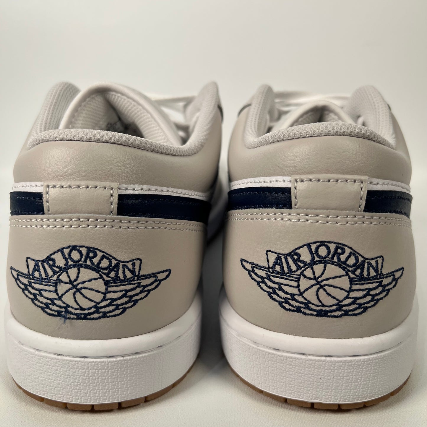 Jordan 1 Low Midnight Navy Neutral Grey Size 12.5 USED S17369