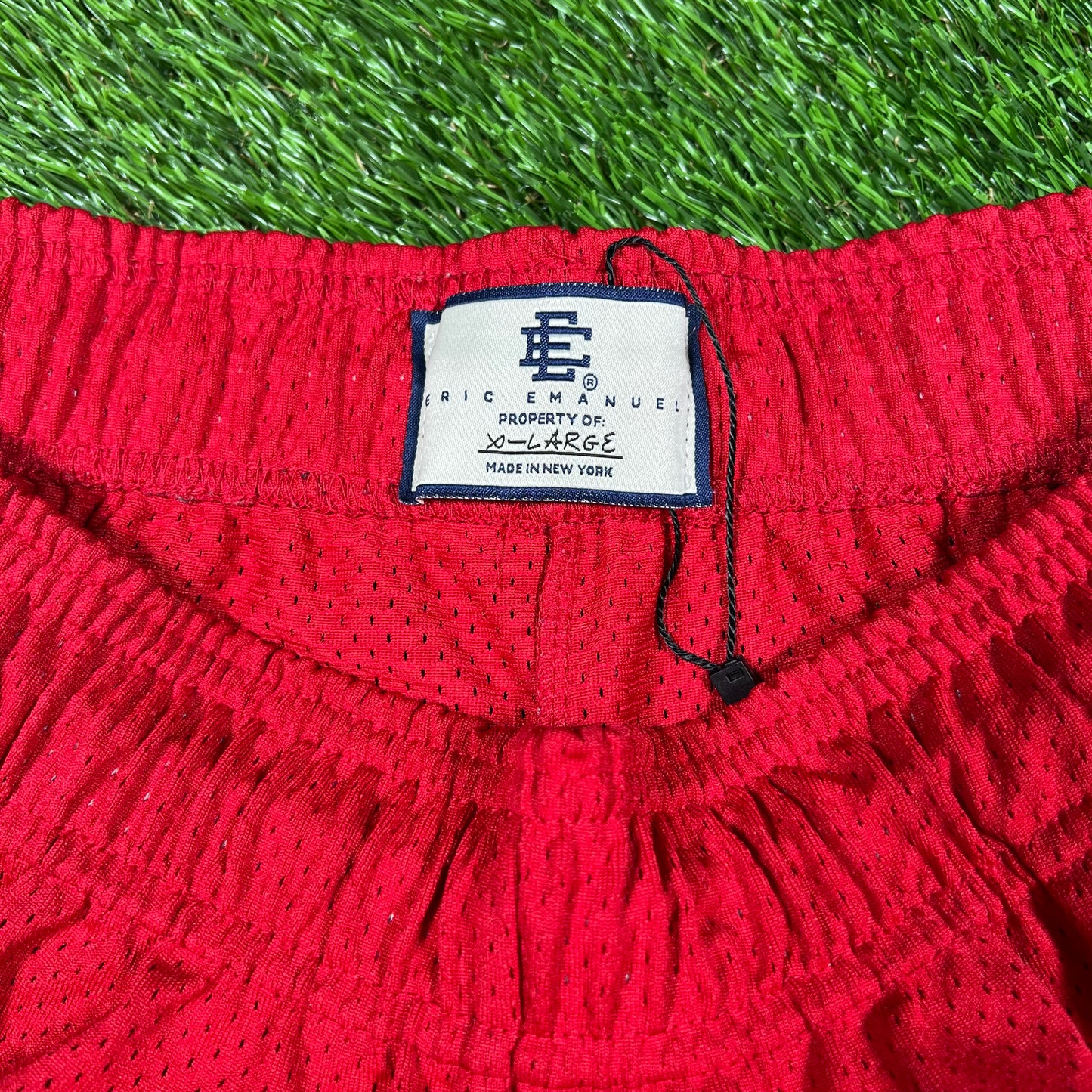 Eric Emanuel Black Pipping Red Shorts Size XL USED x14396