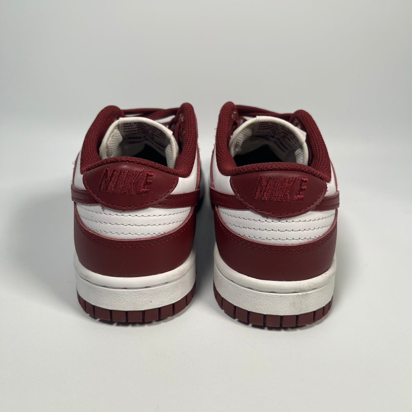 Nike Dunk Low Bordeaux Size 5.5M/7W USED s17472