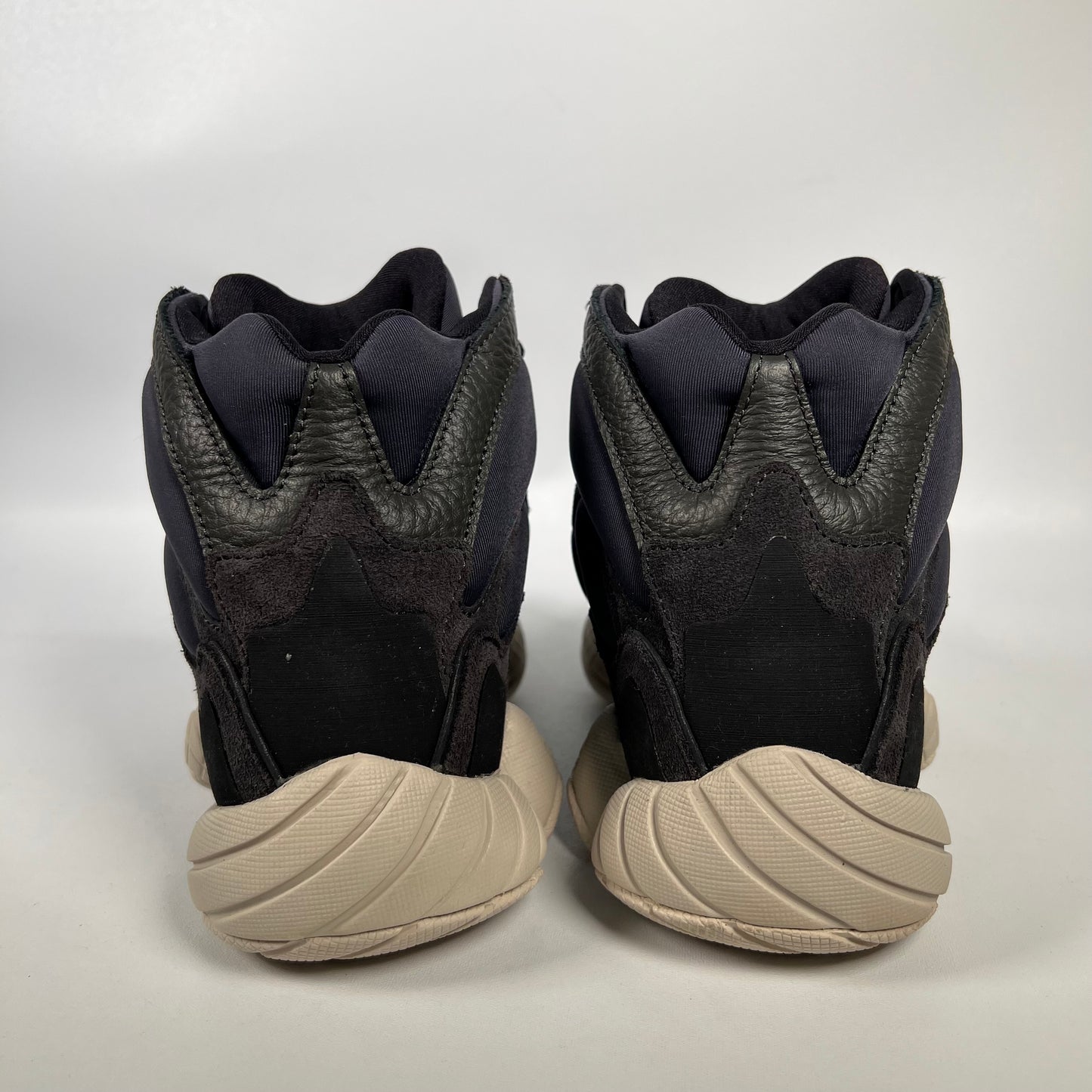 Yeezy 500 Hugh Slate (2019) Size 4 USED s18818