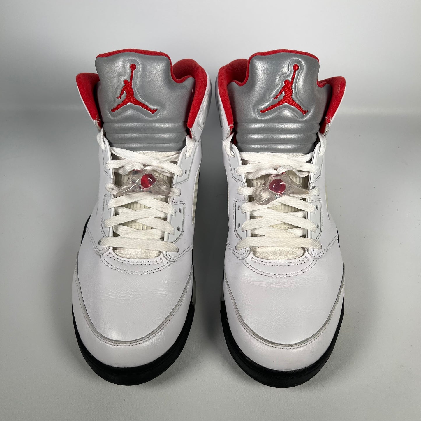 Jordan 5 Fire Red Silver Tongue (2020) Size 10.5 USED s17804