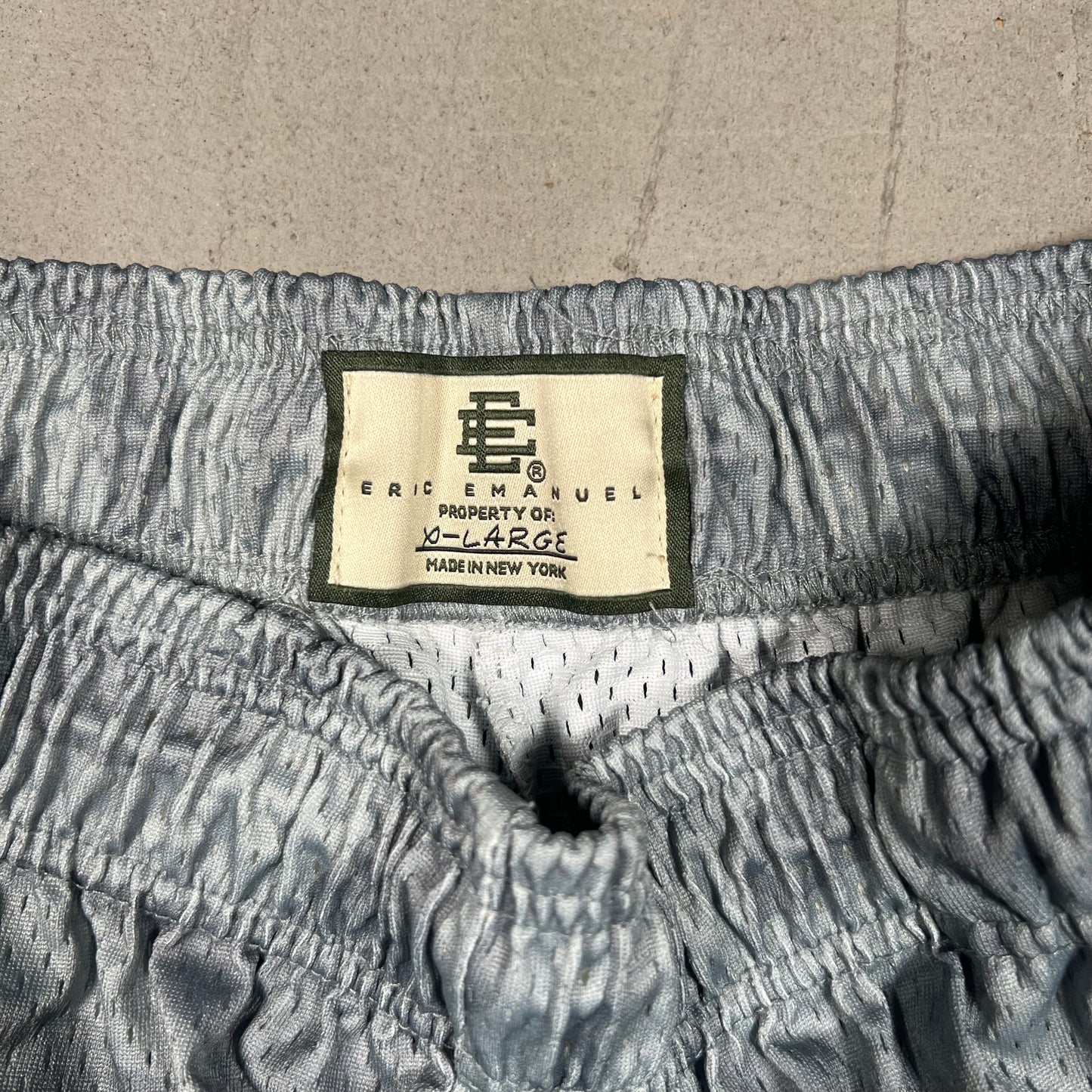 Eric Emanuel x Interscope Records EE Basic/Core Short Grey Size XL USED x17463