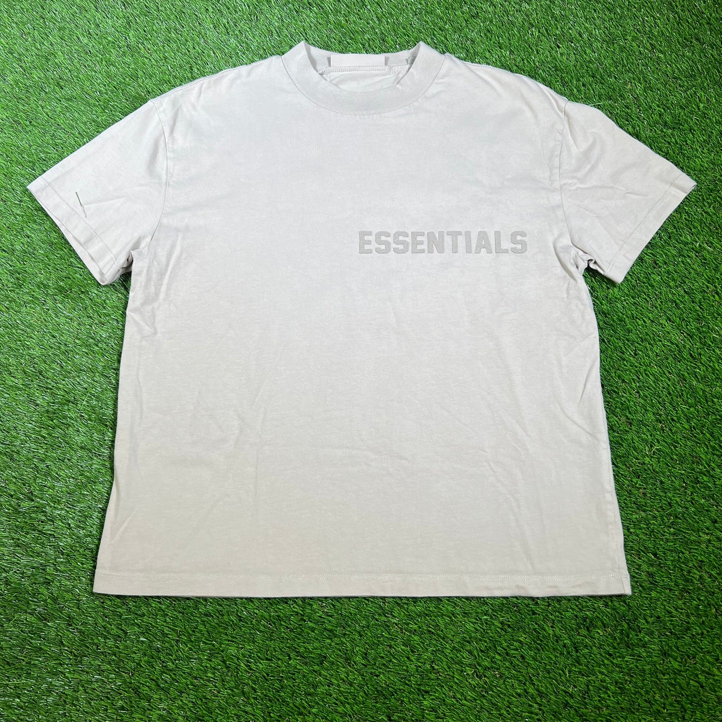 Fear of God FOG Essentials Gre Logo Tee Size Medium USED x14283
