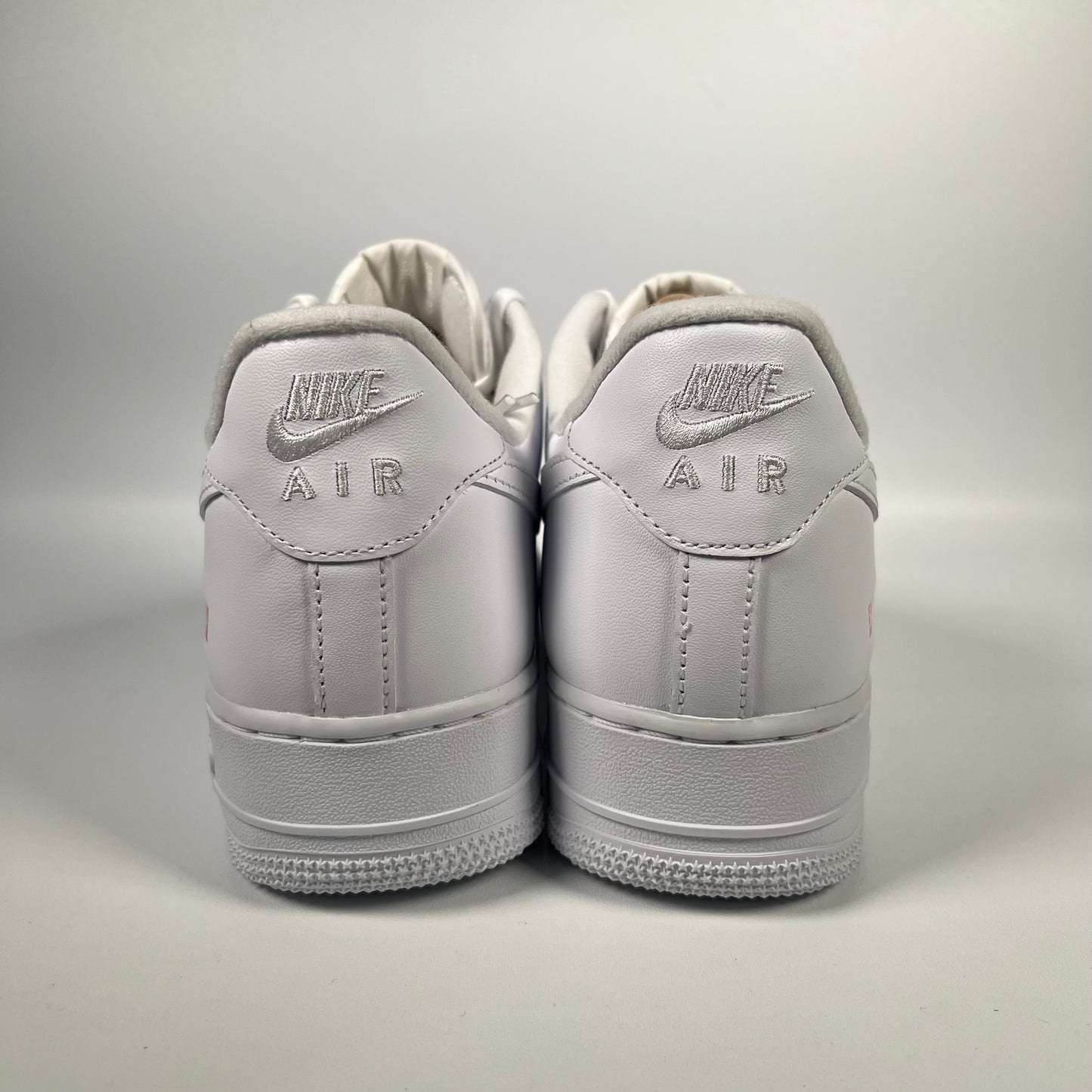 Nike x Supreme Air Force One White (2023) Size 9 NEW s18022