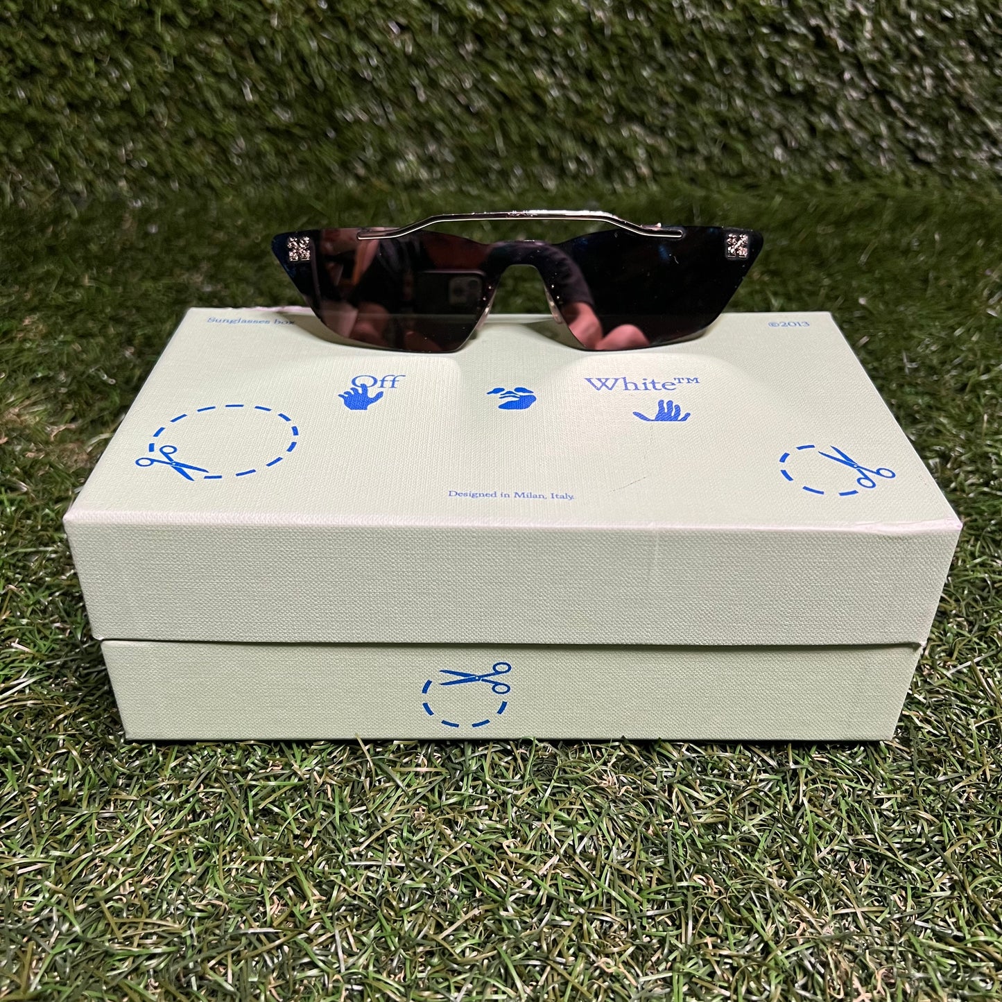 Off White Gold Mask Sunglasses Light Gold USED x12547