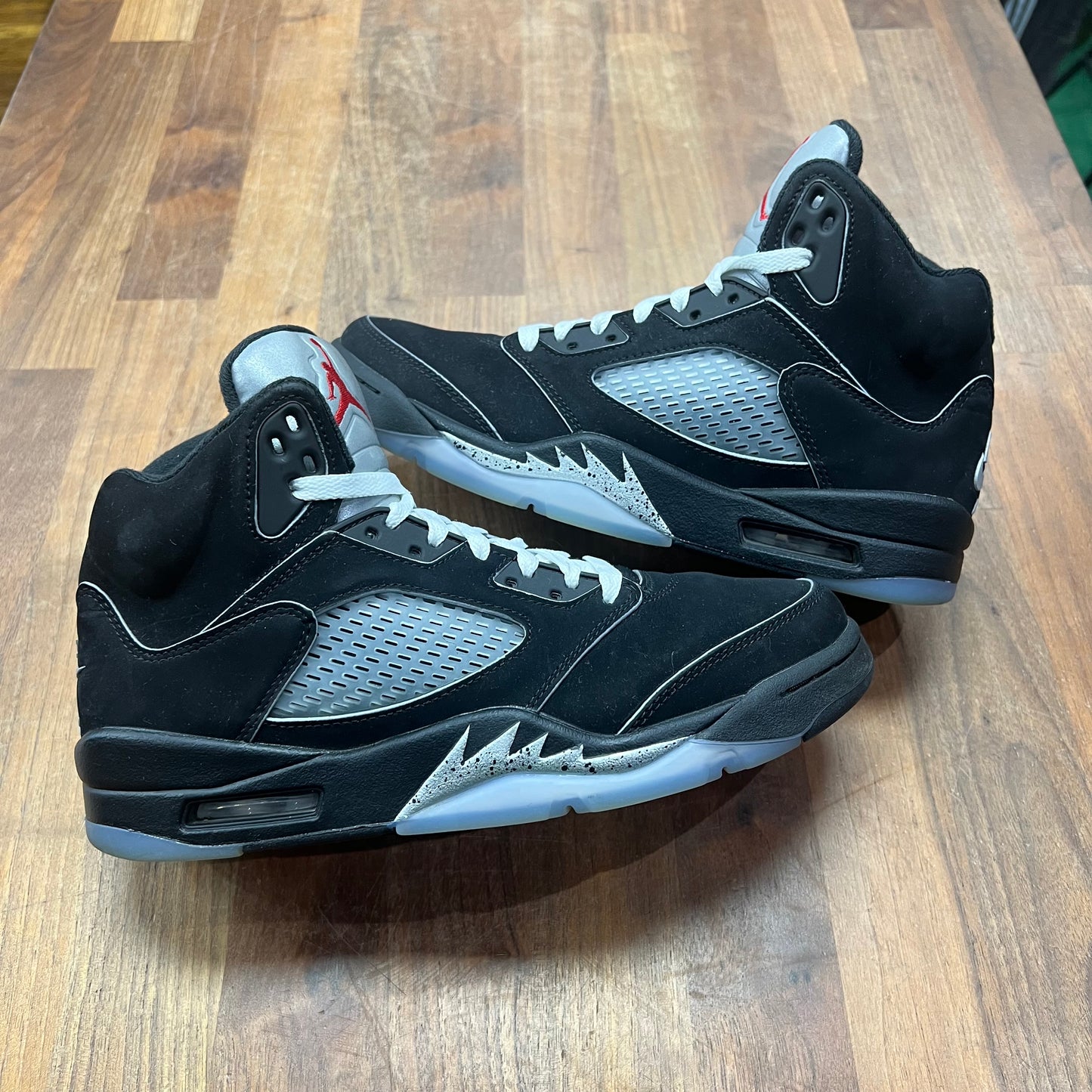 Jordan 5 Black Metallic Reimagined Size 8 USED S17034