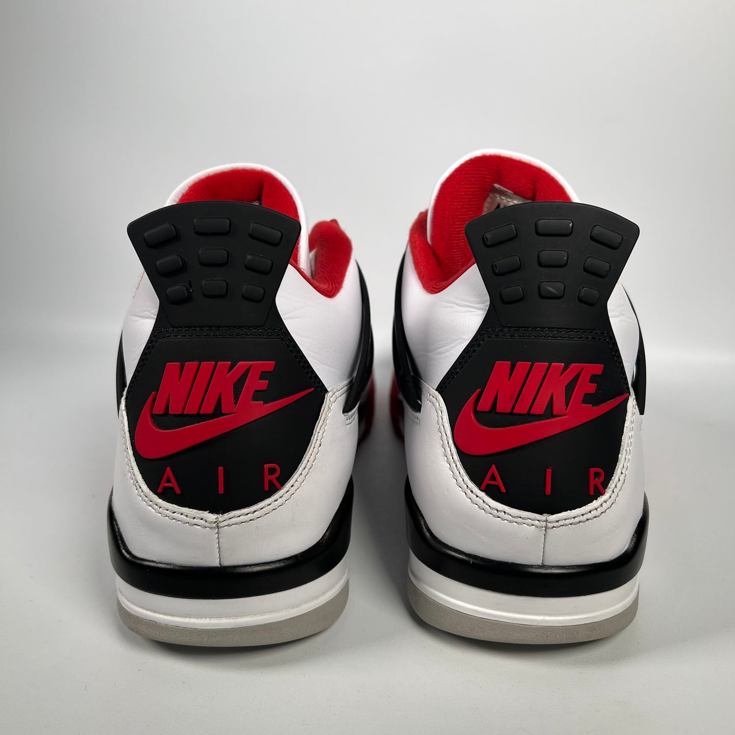 Jordan 4 Fire Red (2020) Size 13 USED s17799
