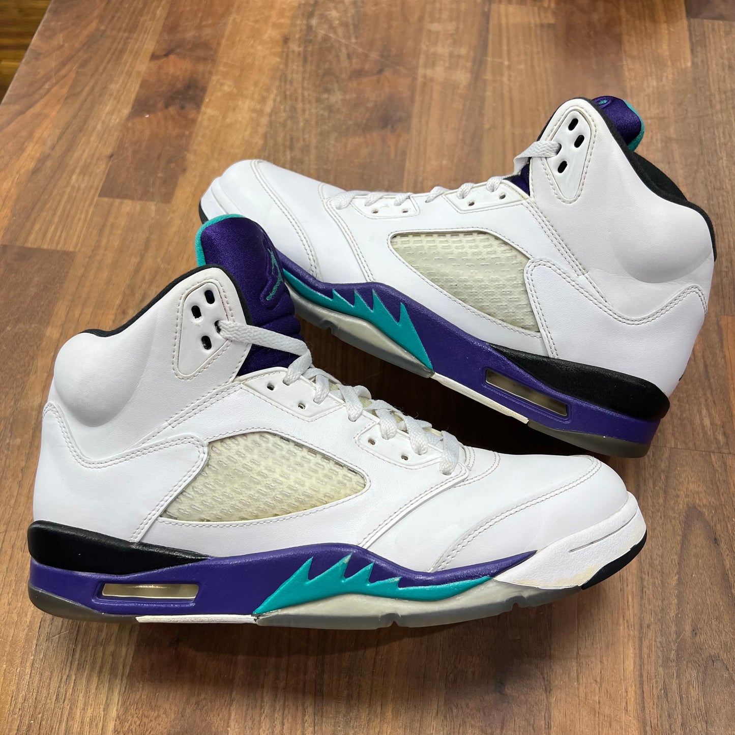 Jordan 5 Grape Size 10 Used S16137