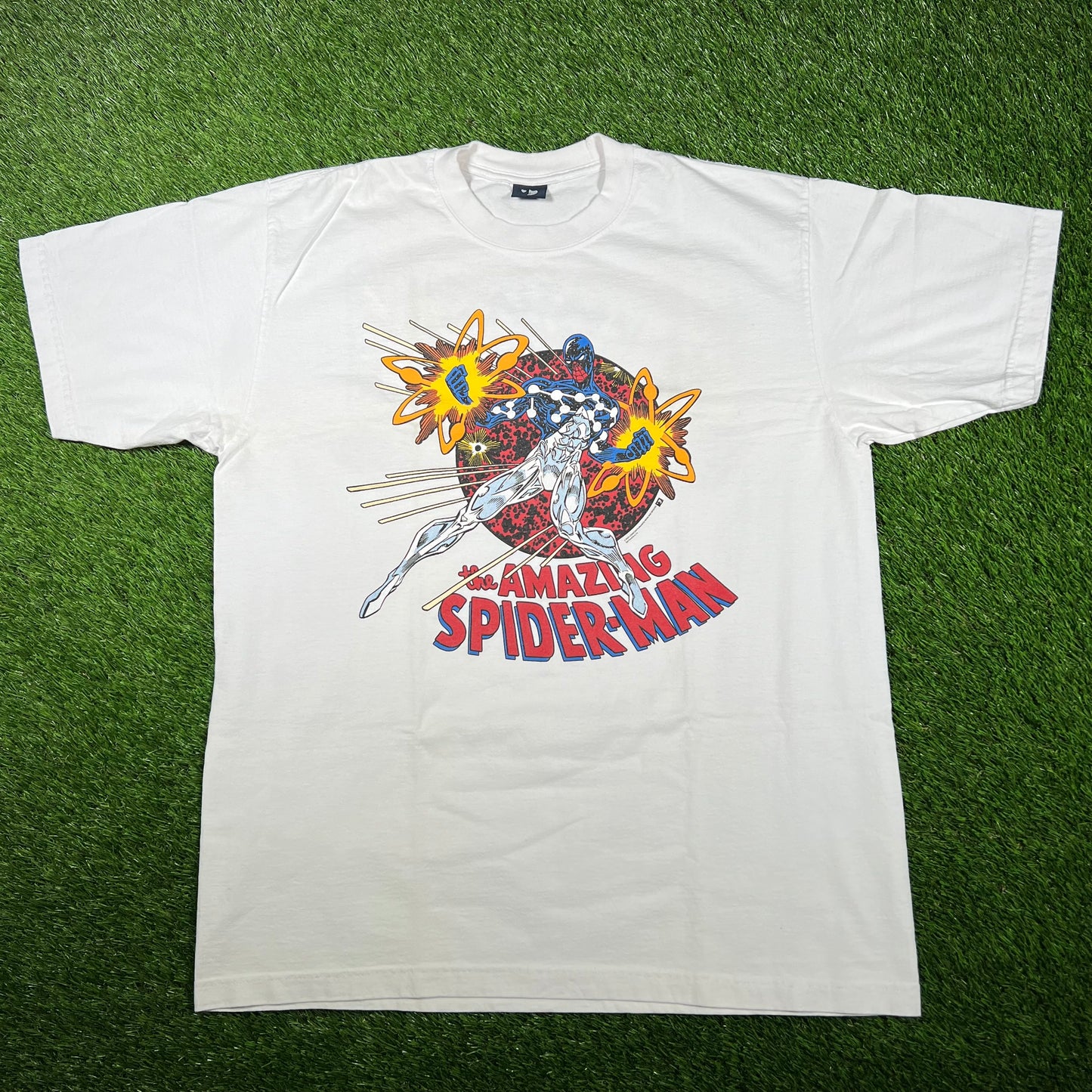 Mask and Disguise M.A.D. Marvel "The Amazing Spider Man" White Tee Size XL USED v17076