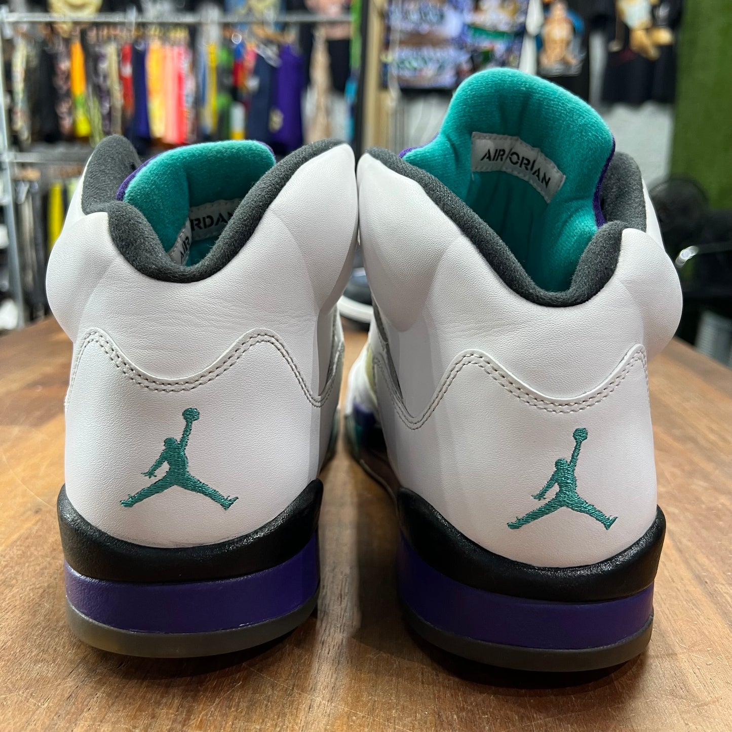 Jordan 5 Grape Size 10 Used S16137