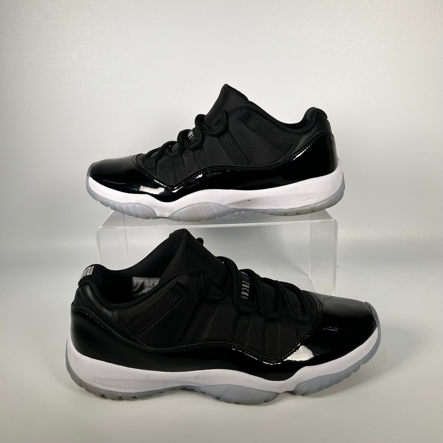 Jordan 11 Low Space Jam Size 9.5 USED