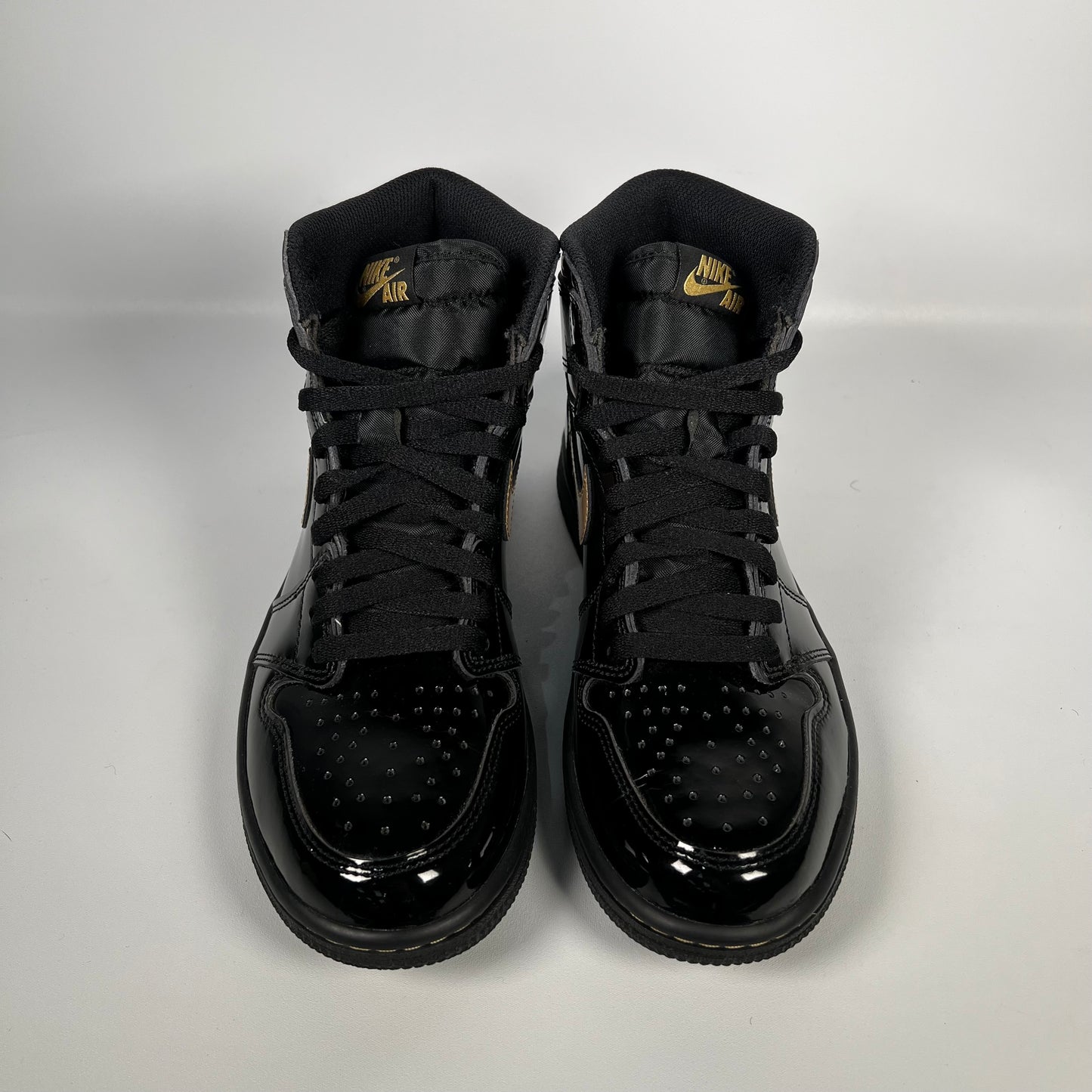 Jordan 1 High Black Metallic Gold (2020) Size 7.5 USED s17726