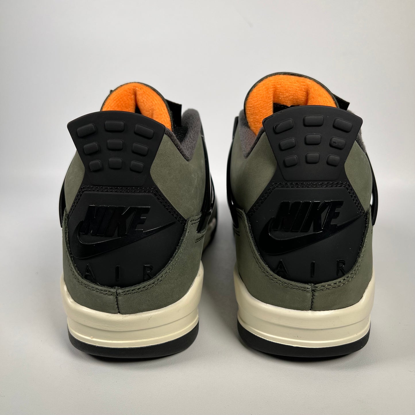 Jordan 4 Undefeated (2025) Size 9.5 NEW s17937