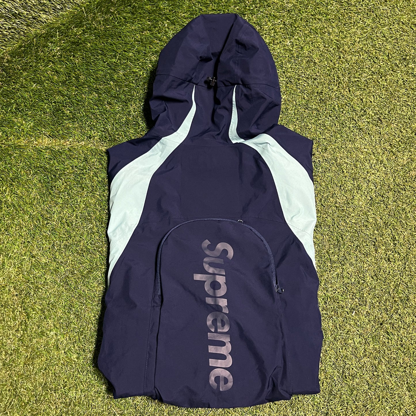 Supreme Gore Tex Paclite Navy Blue Light Jacket (2022) Size Small USED x13848