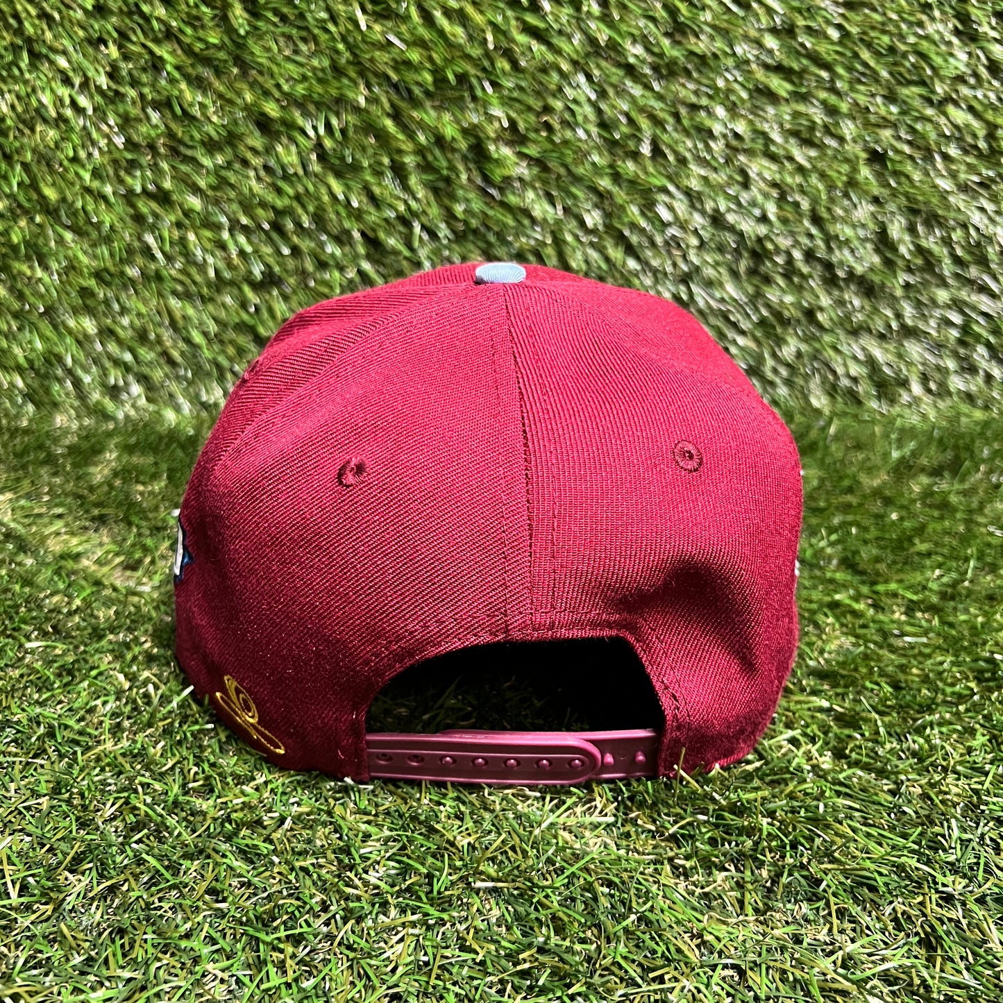 ABC Abandoned Child Red Snapback Size One Size USED v16040