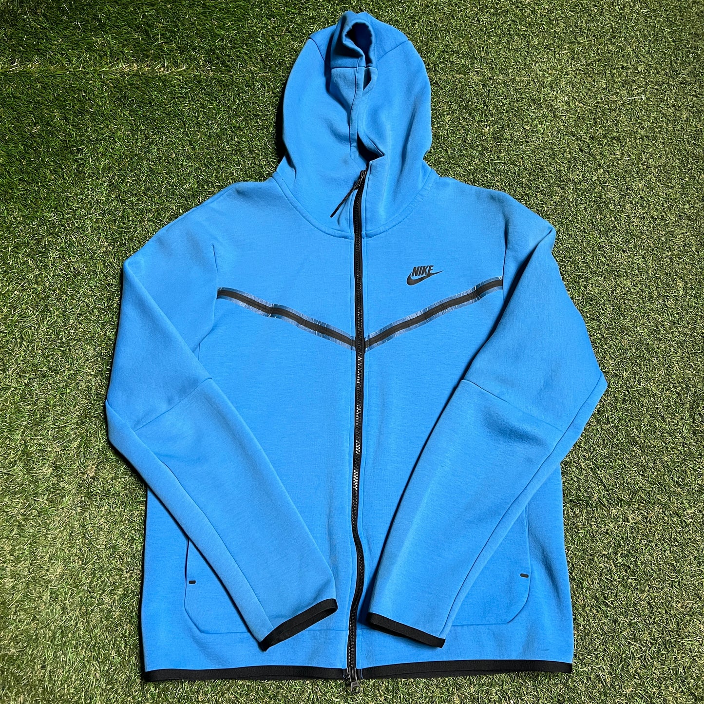 Nike Tech Blue Zip Up Hoodie Size Medium USED v16477