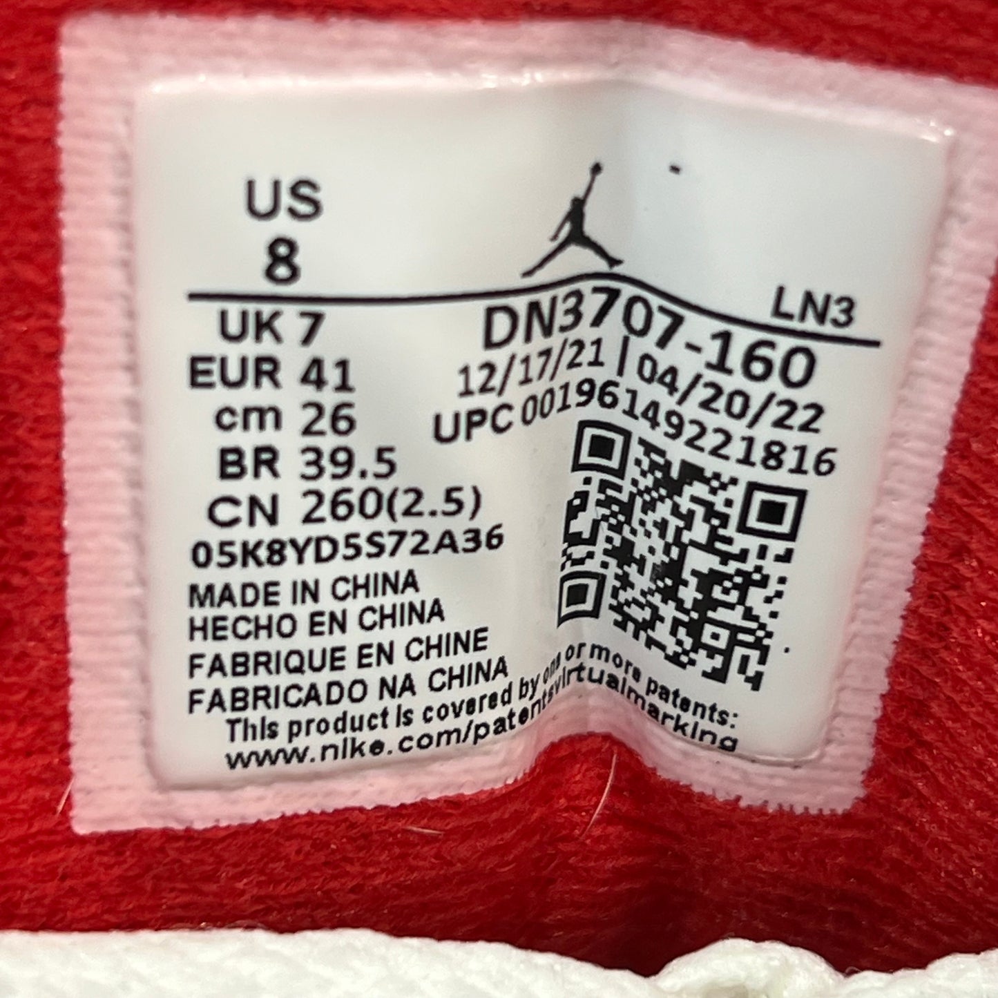 Jordan 3 Fire Red (2022) Size 8 USED s22318