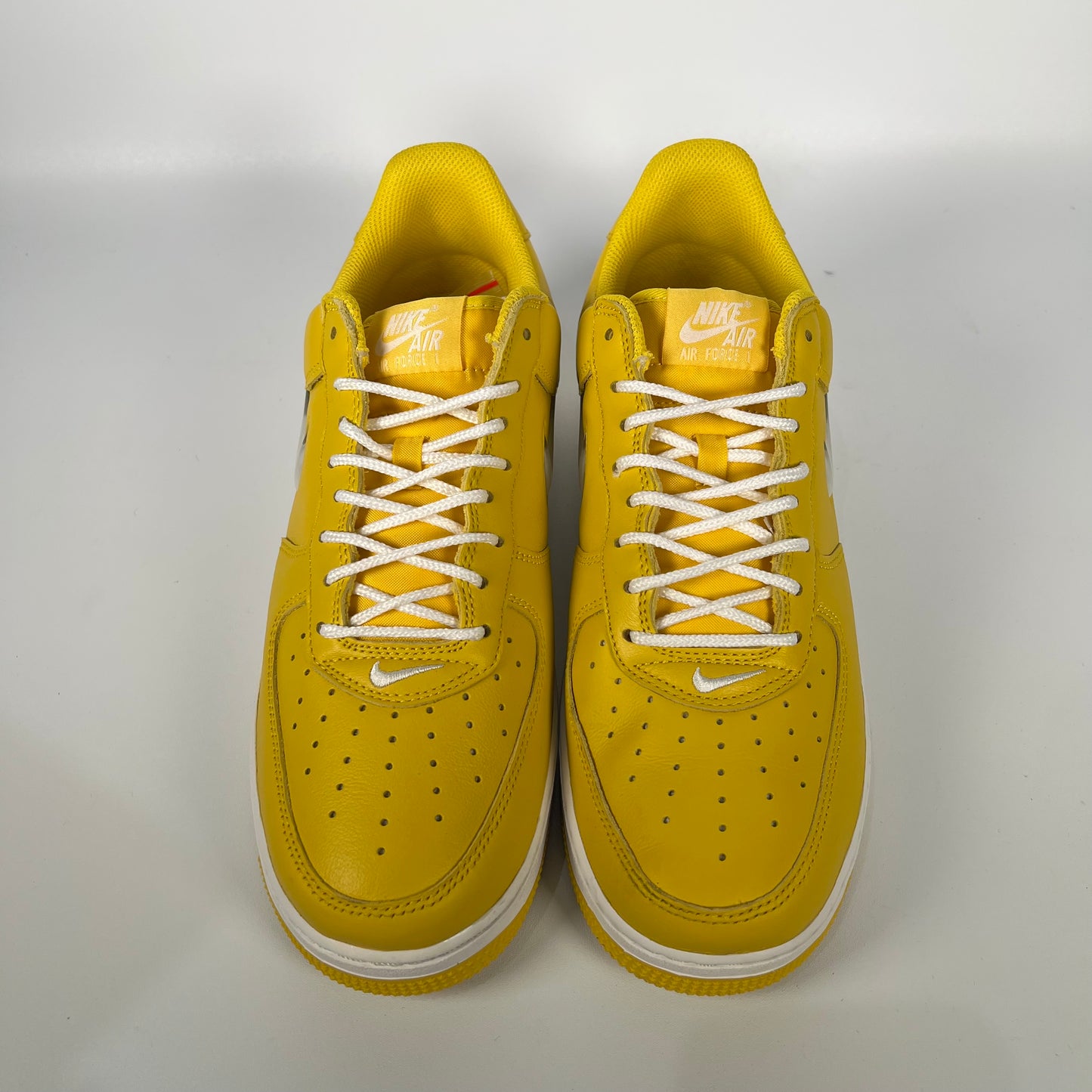 Nike Air Force One Yellow Jewel (2023) Size 10 USED S17374