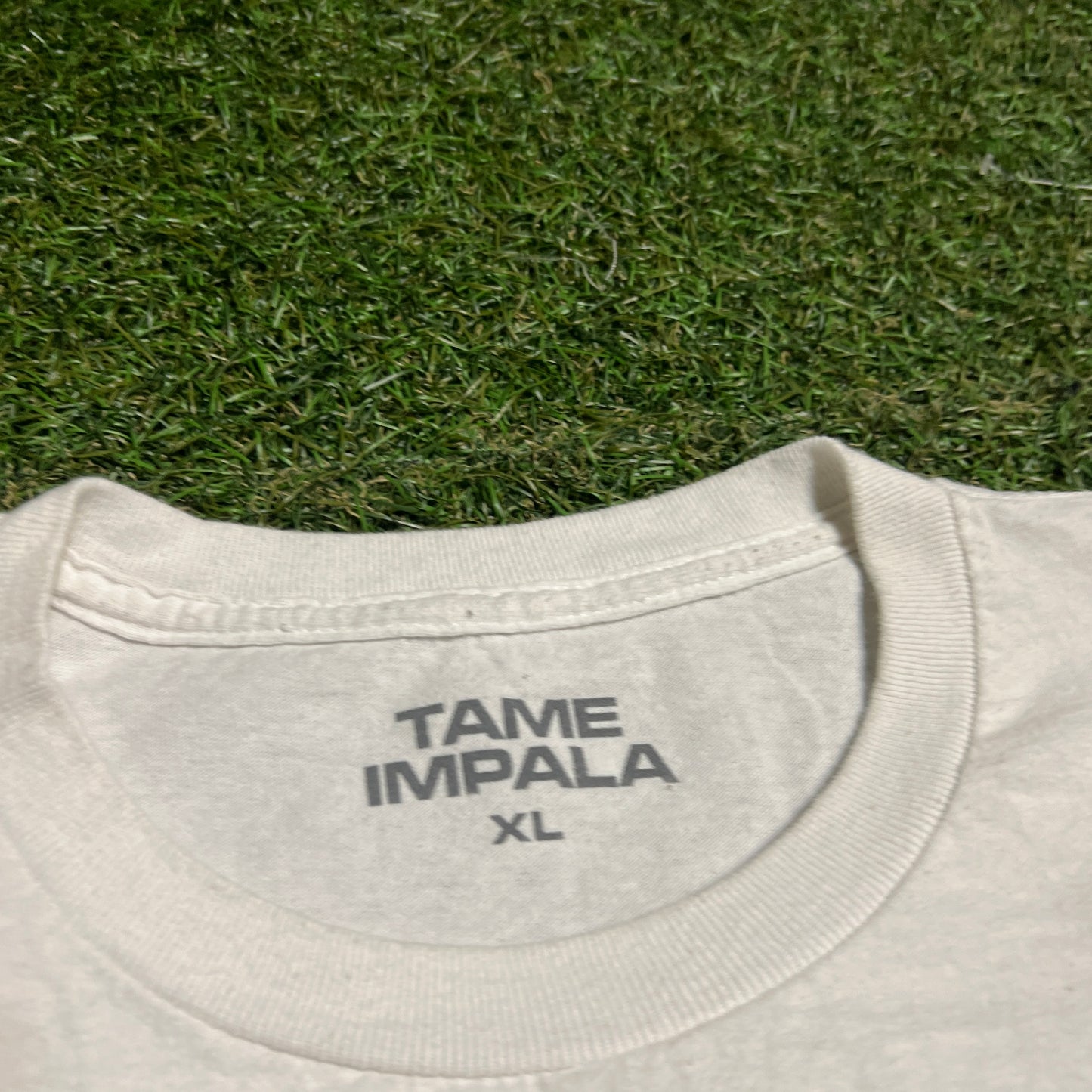 Tame Impala Rushium Tour White Tee Size XL USED v15692