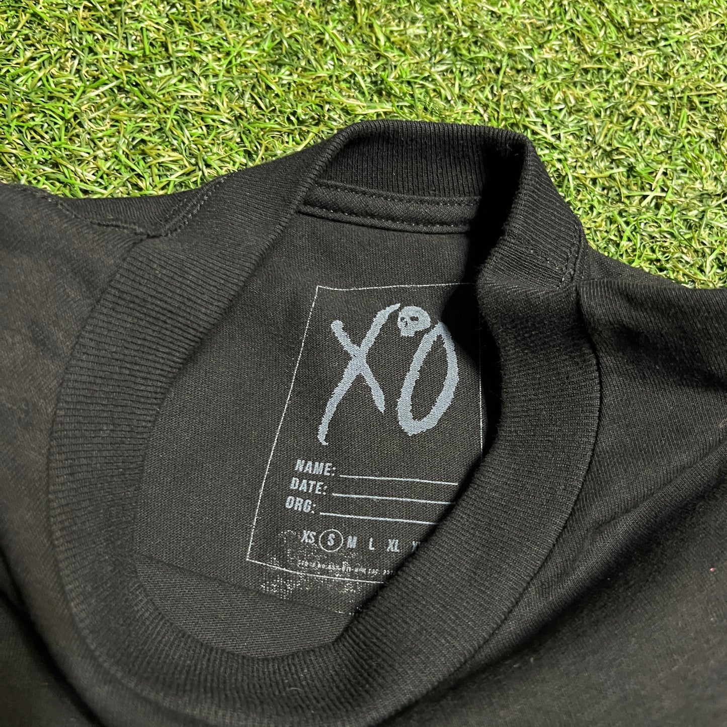 XO Nav Bad Habits Green Print Black Tee Size Small USED v16474