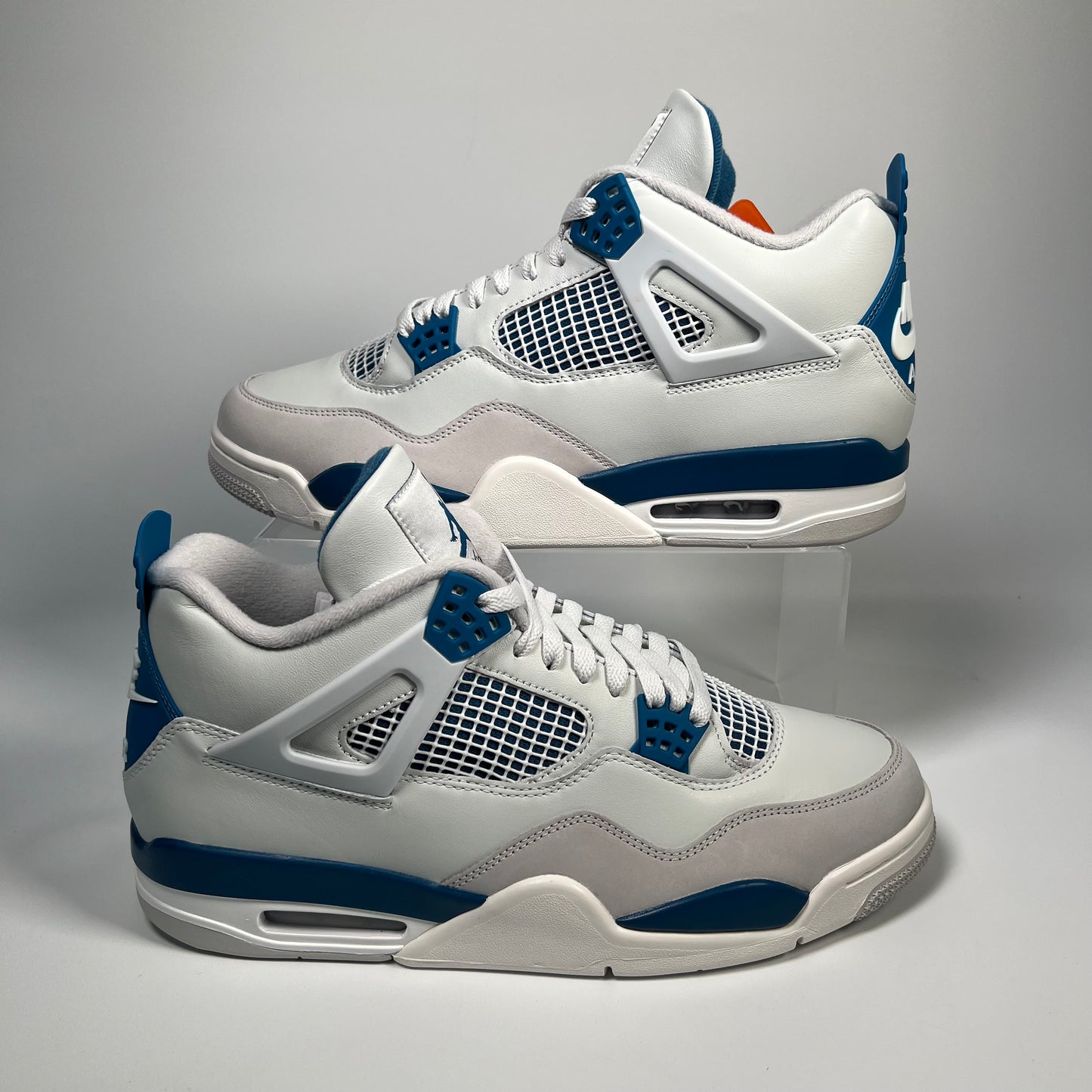 Jordan 4 Military Blue (2024) Size 12 NEW s17579