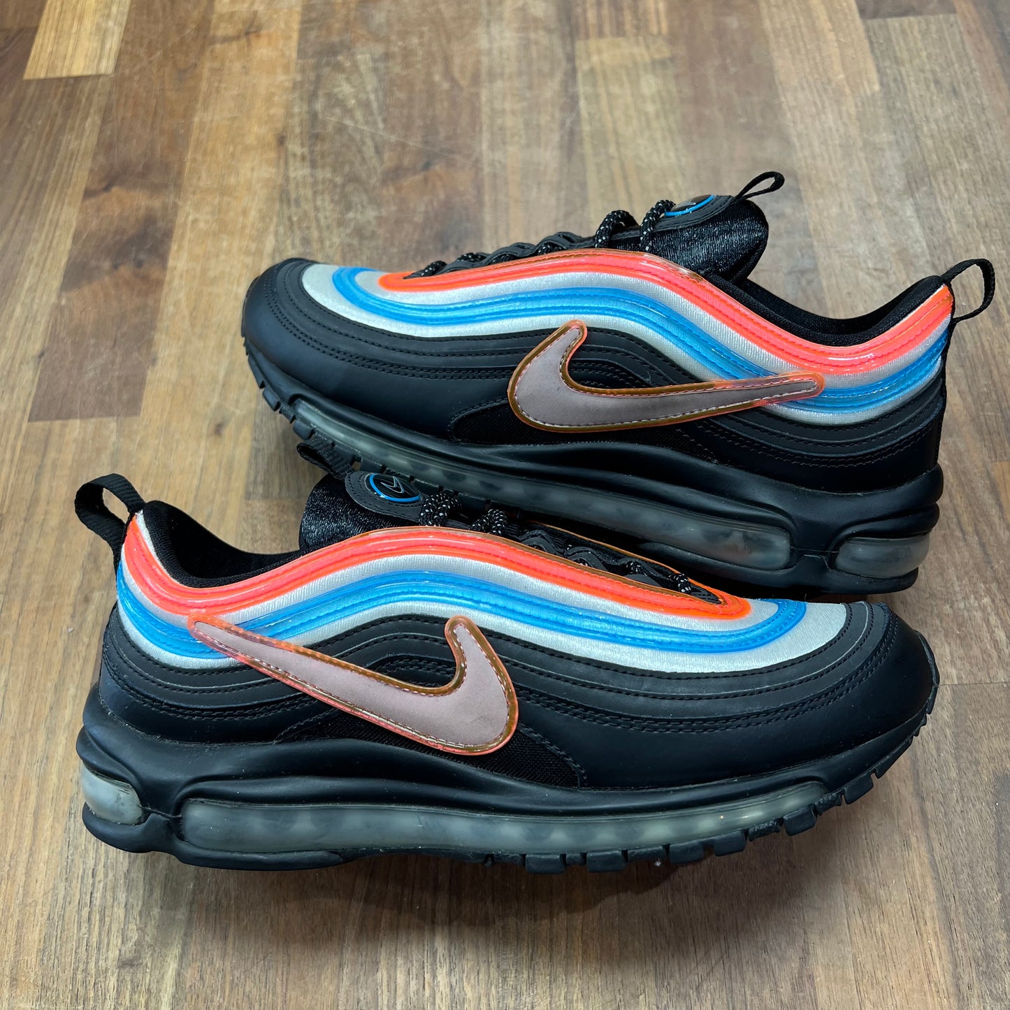 Nike Air Max 97 Neon Seoul Size 9 USED S17126