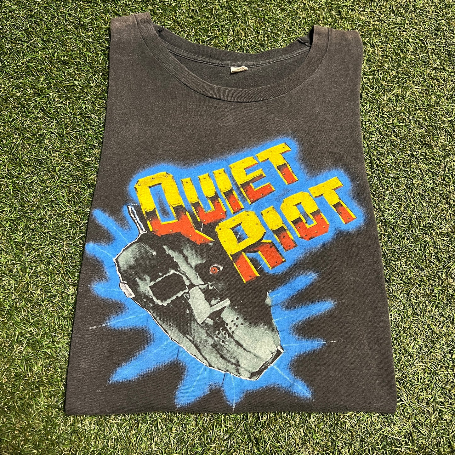 1984 Quiet Riot Metal Health Tour Black Tee Size Small USED v16397