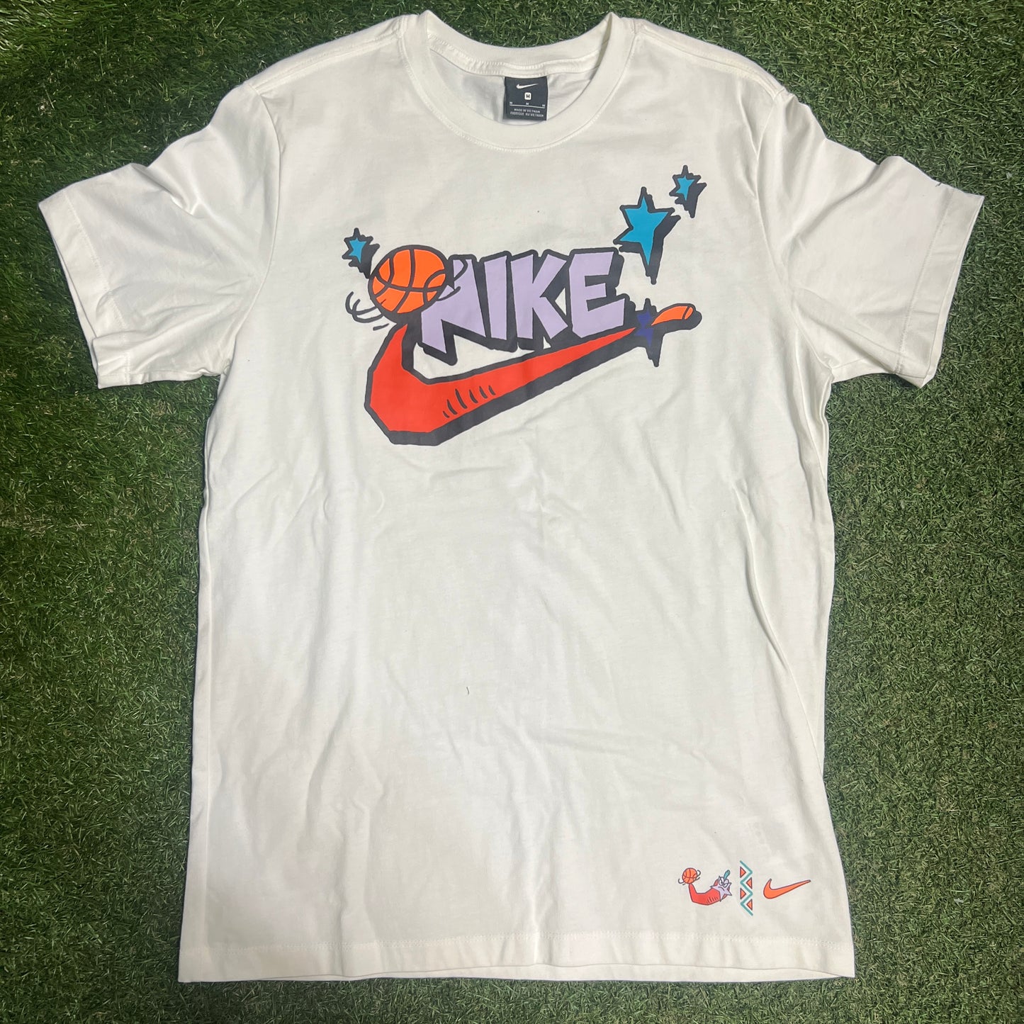 Nike DNA City Exploration White Size Medium USED V16409