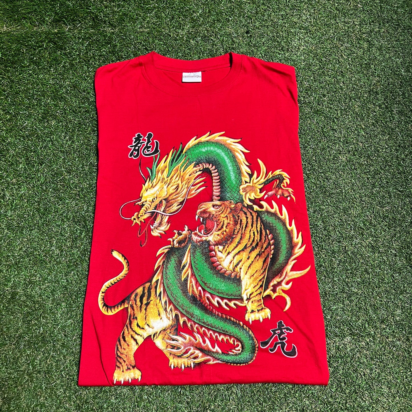 Zensation Red Dragon Art Tee Size XL USED v15976