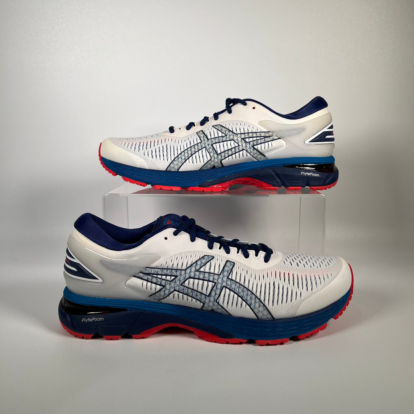 Asics Gel Kayano 25 White Carbon Size 10 NEW s17423