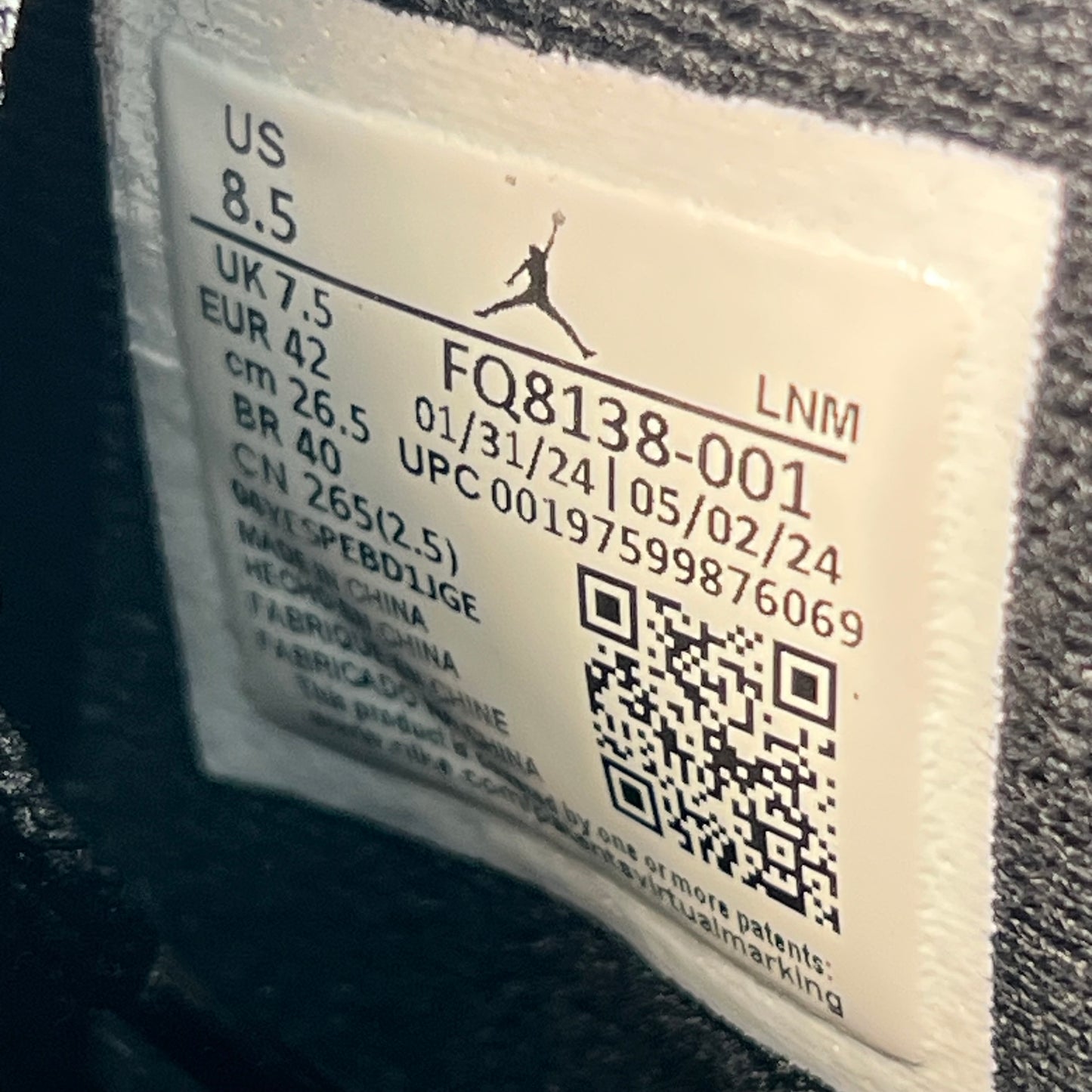 Jordan 4 White Thunder (2024) Size 8.5 USED s22320