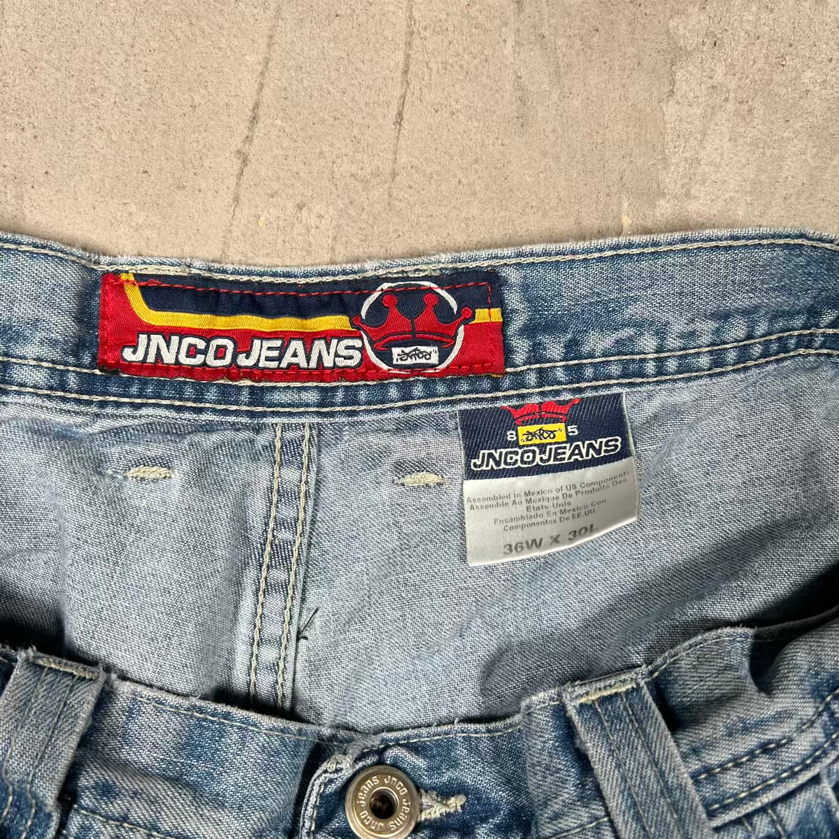 Y2K JNCO Jeans Blue Denim Dragon Jeans Size 36 USED v20061