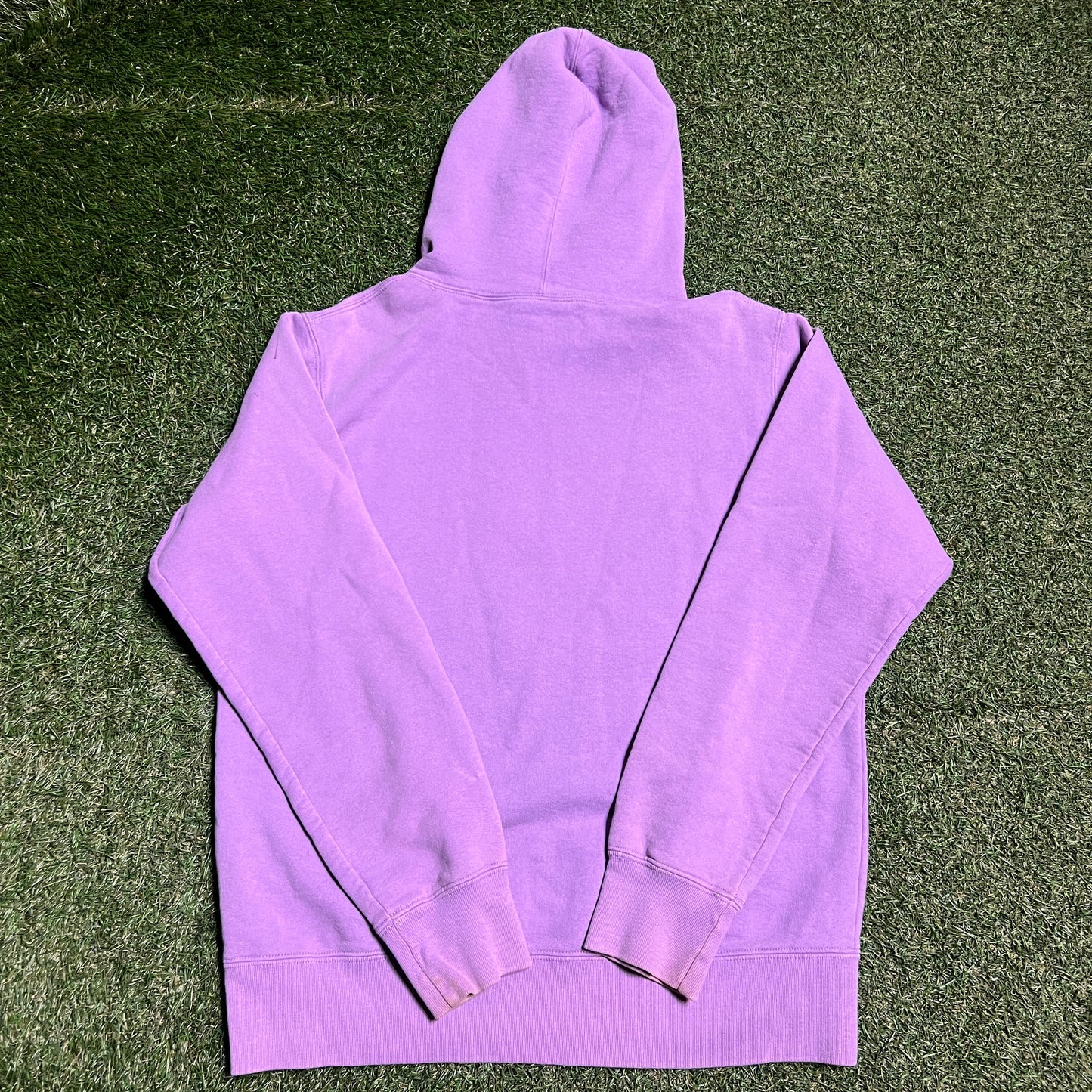 Supreme 2017 Vampirella Purple Hoodie Size Medium USED x13888