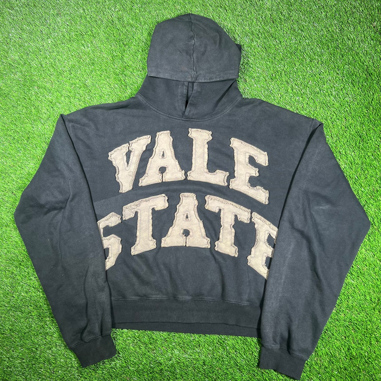 Vale State OG Black Hoodie Size Medium USED x14903
