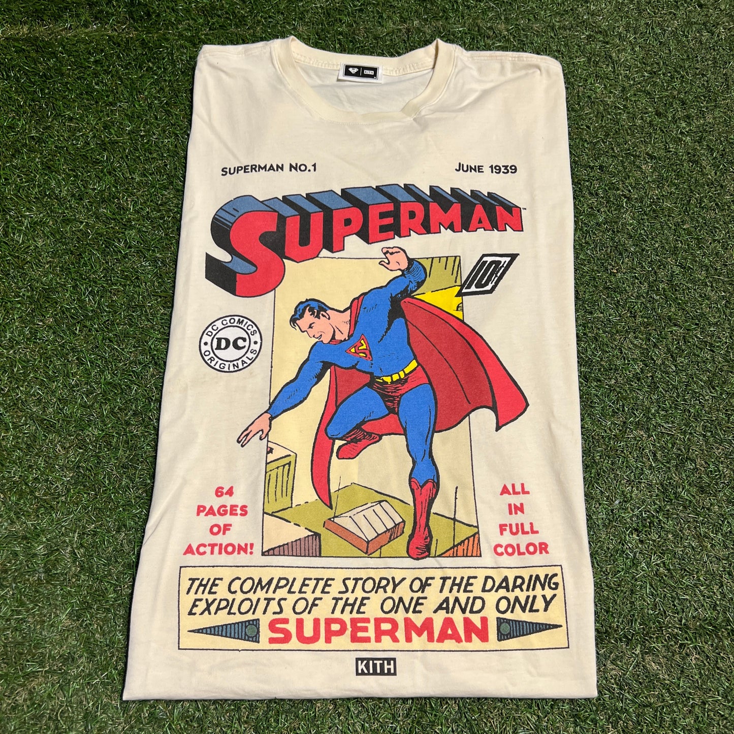 Kith x Superman "No. 1" Cream Tee Size Medium USED x14115