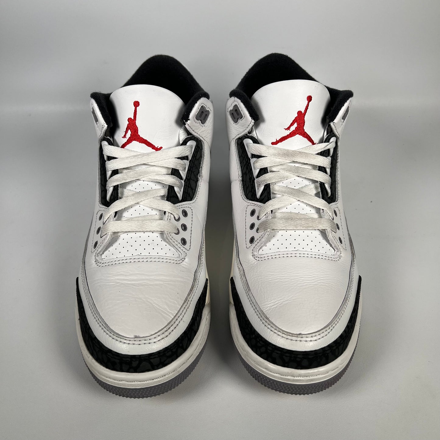 Jordan 3 Cement Grey (2024) Size 9.5 USED s17980
