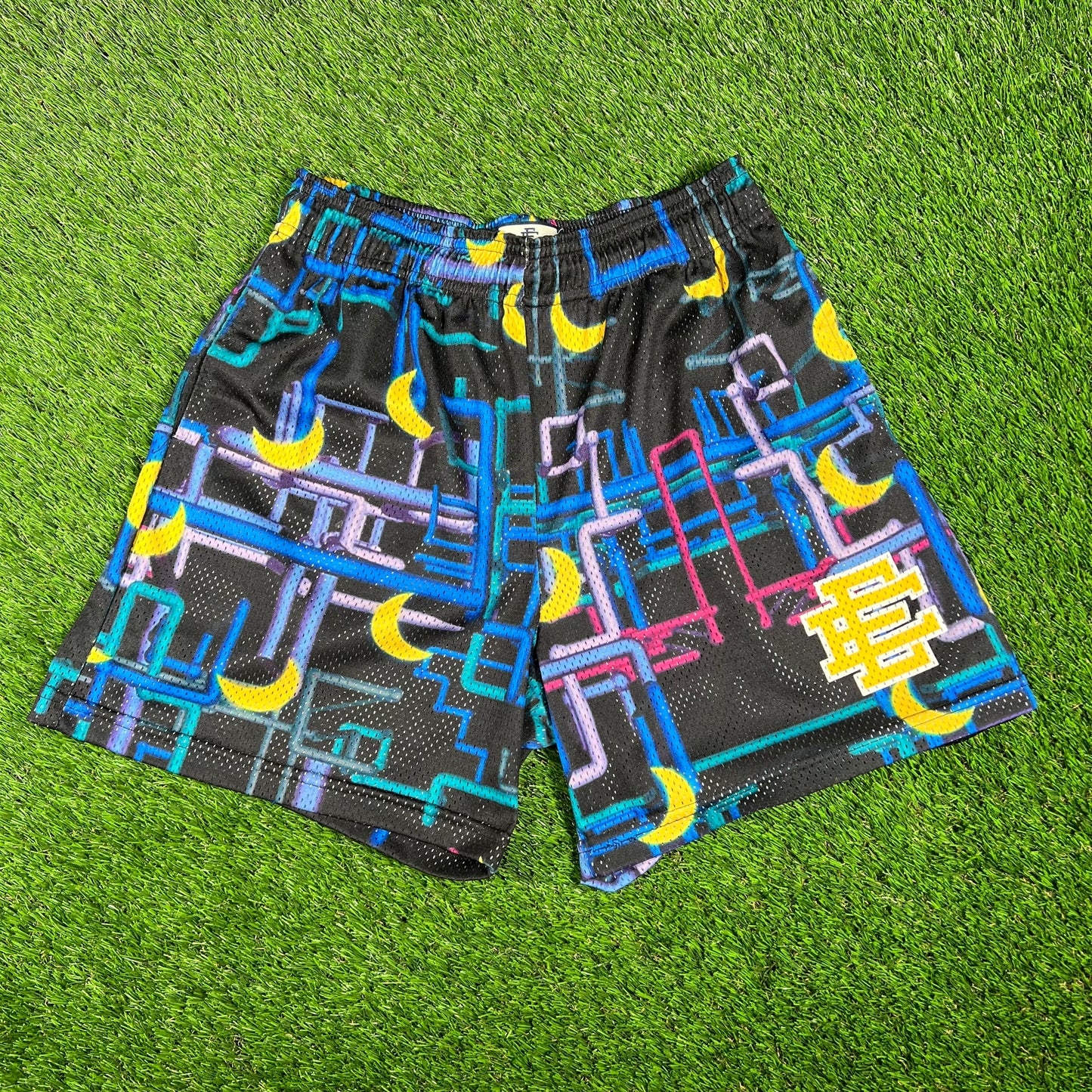 Eric Emanuel Bus Seating Pattern Black Shorts Size Large USED x14750