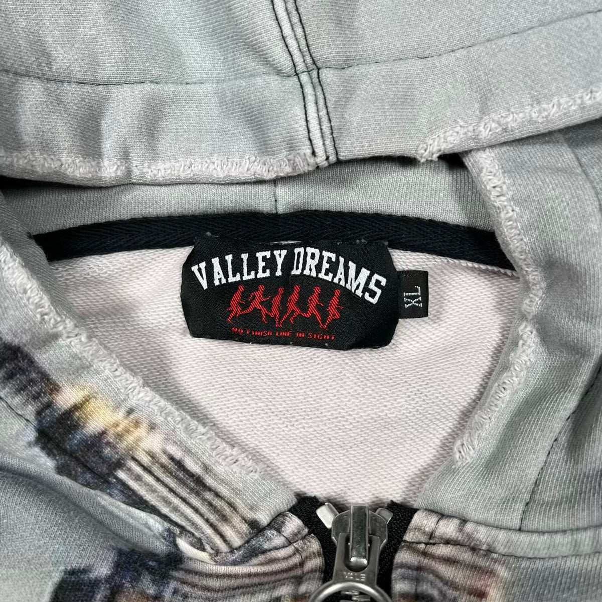 Vale NY Skyline Zip Up Hoodie Size XL USED x18529
