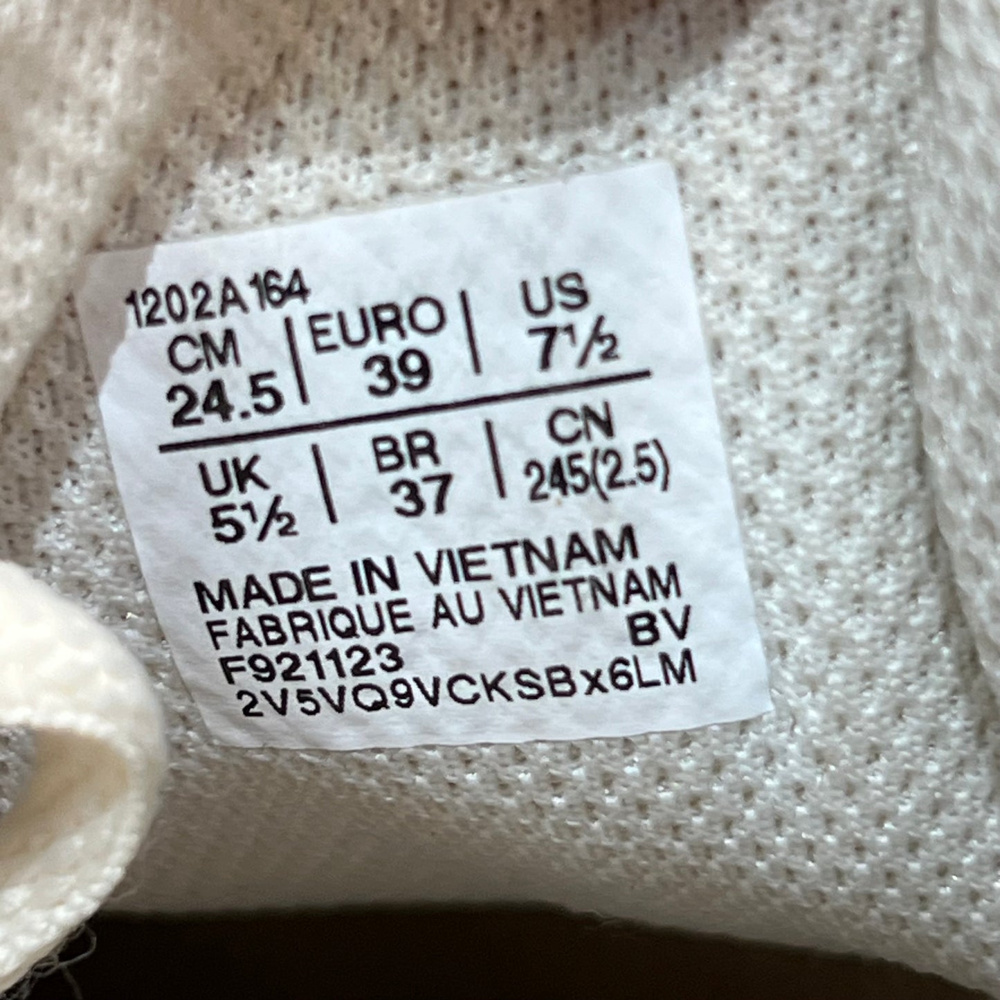 Asics Gel-1130 White Midnight (2023) Size 6m / 7.5w USED s20450