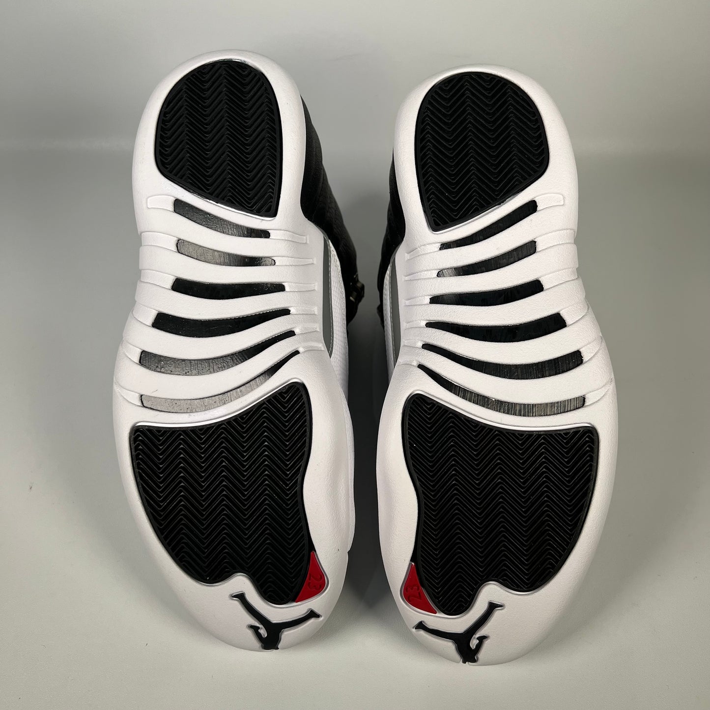 Jordan 12 Playoffs (2022) Size 8 NEW s18442