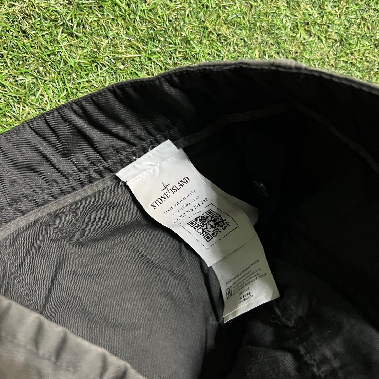 Stone Island Washed Black Cargo Shorts Size 34 USED x14060