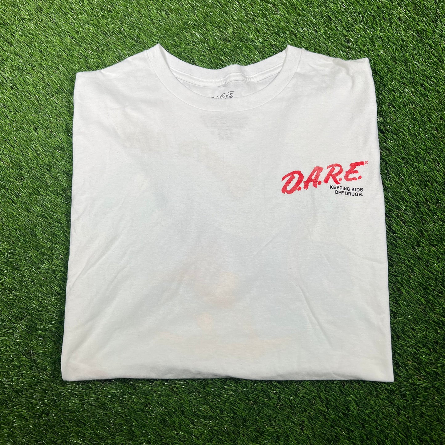 Dare Surfs Up Lion White Tee Size XL USED v17097