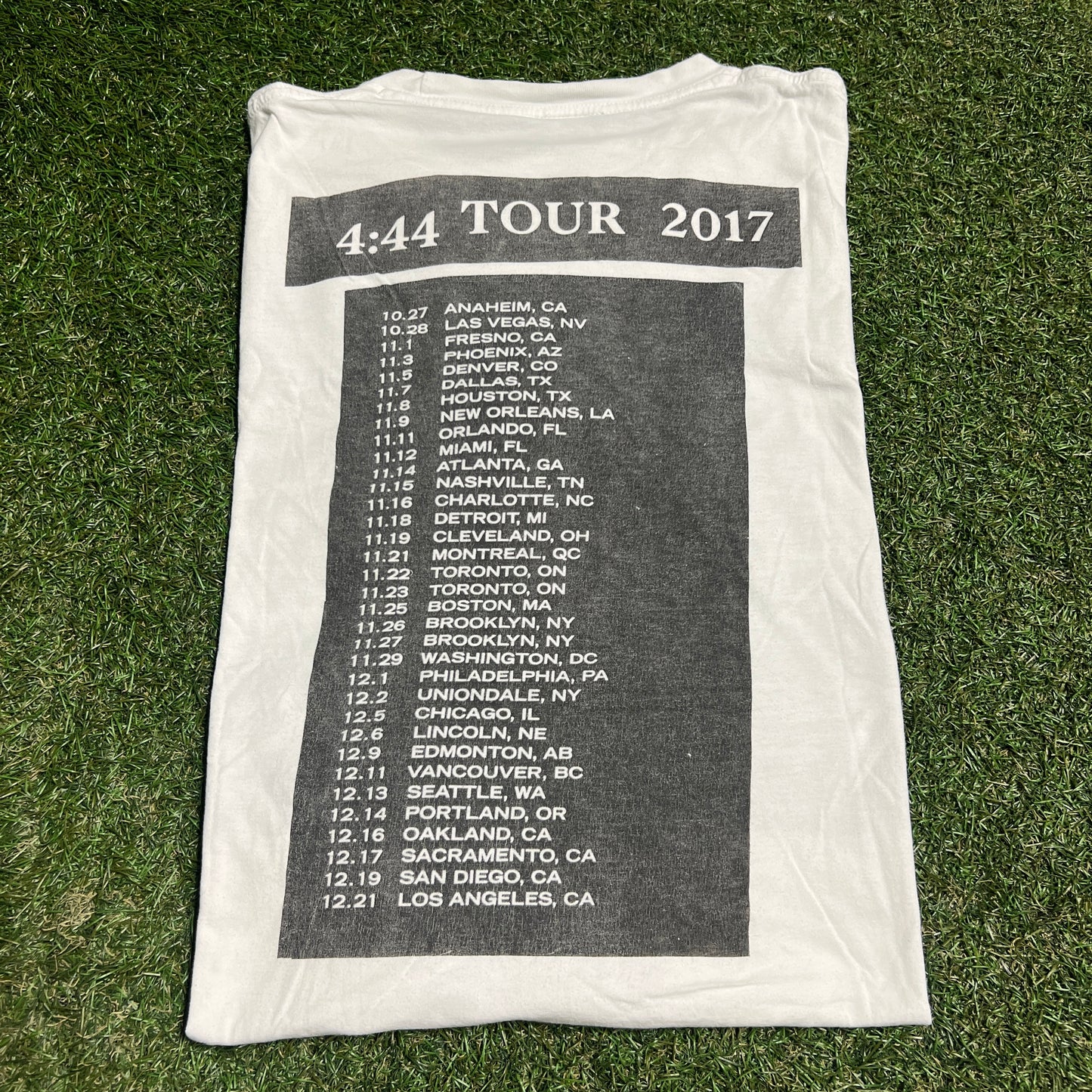 Jay-Z 4:44 Tour Tee Size Large USED x13740
