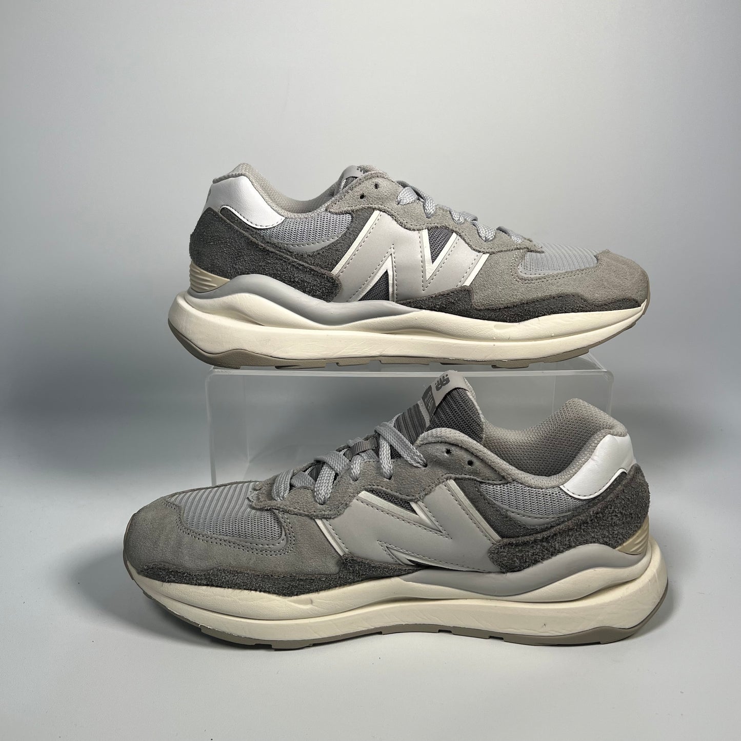 New Balance 5740 Moonbeam Mindful Grey Size 10 USED S17416