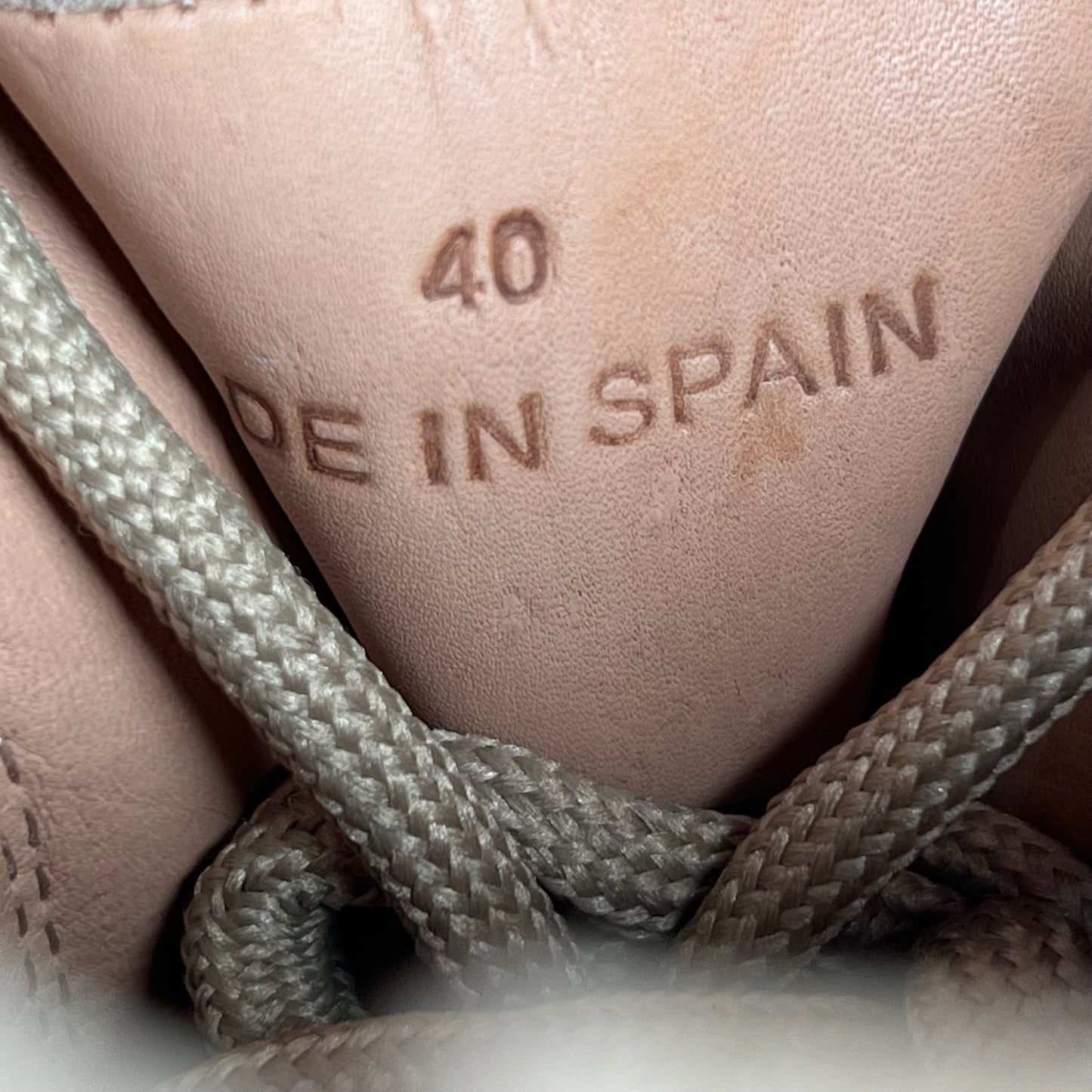 Yeezy Season 2 Crepe Boot DS Size 6.5 NEW s12900