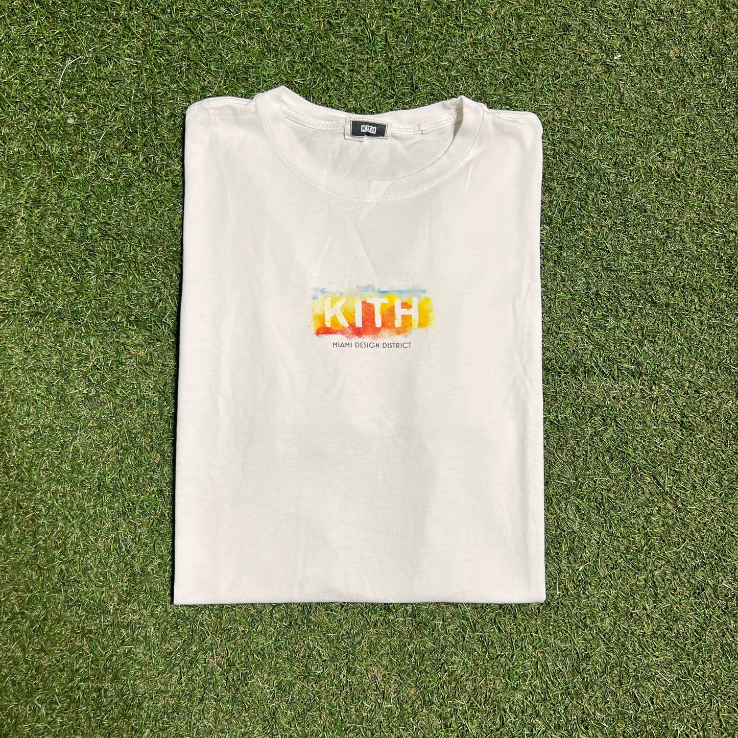 Kith Miami Design District Colorful Logo White Tee Size XL USED x13614