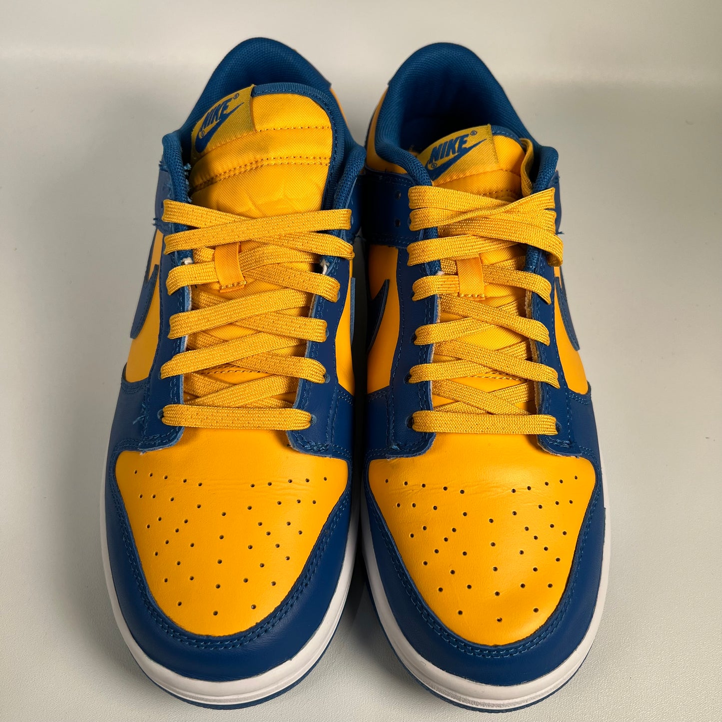 Nike Dunk Low UCLA SIze 9 USED s17454