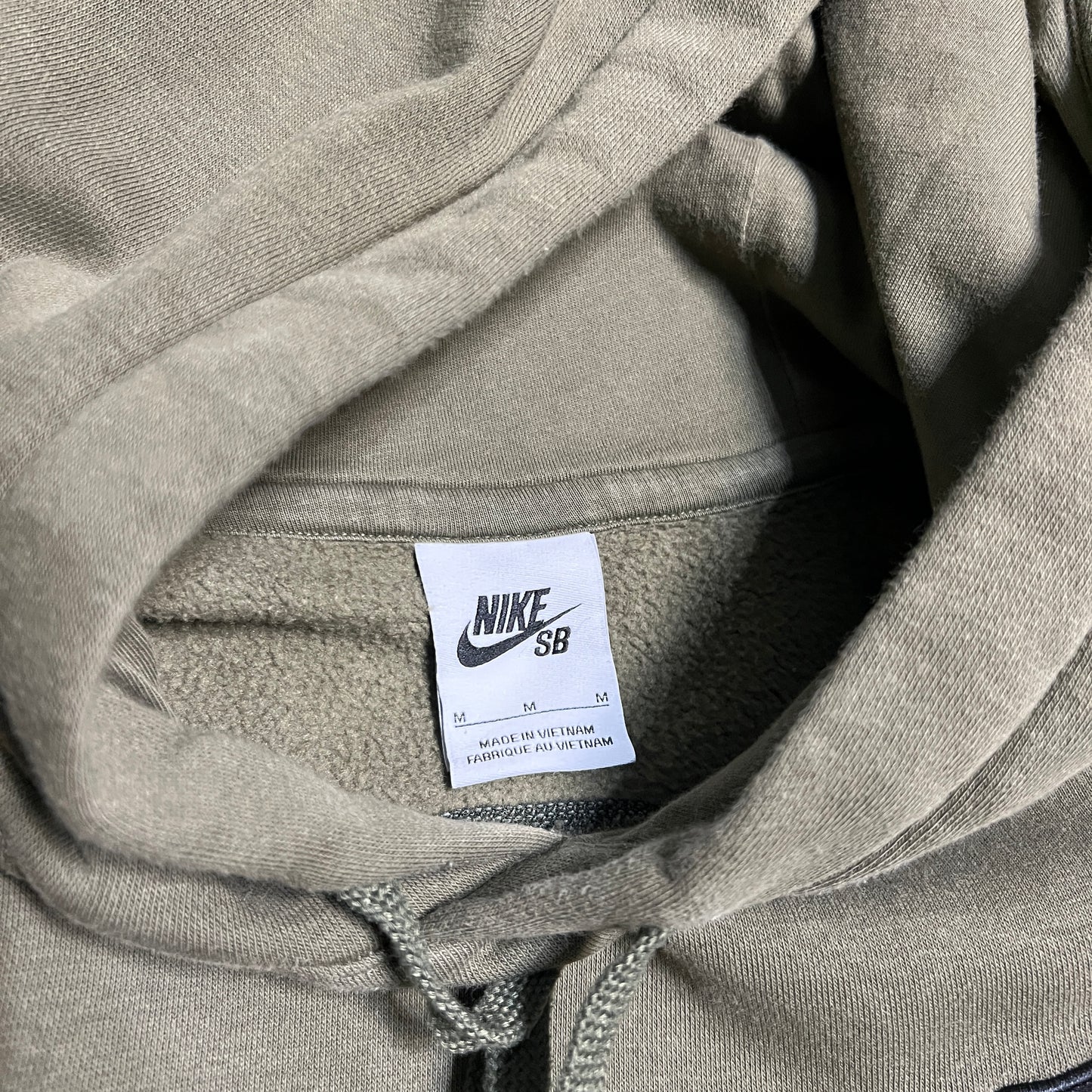 Nike SB Agnostic Olympics Olive Hoodie Size Medium USED v16207